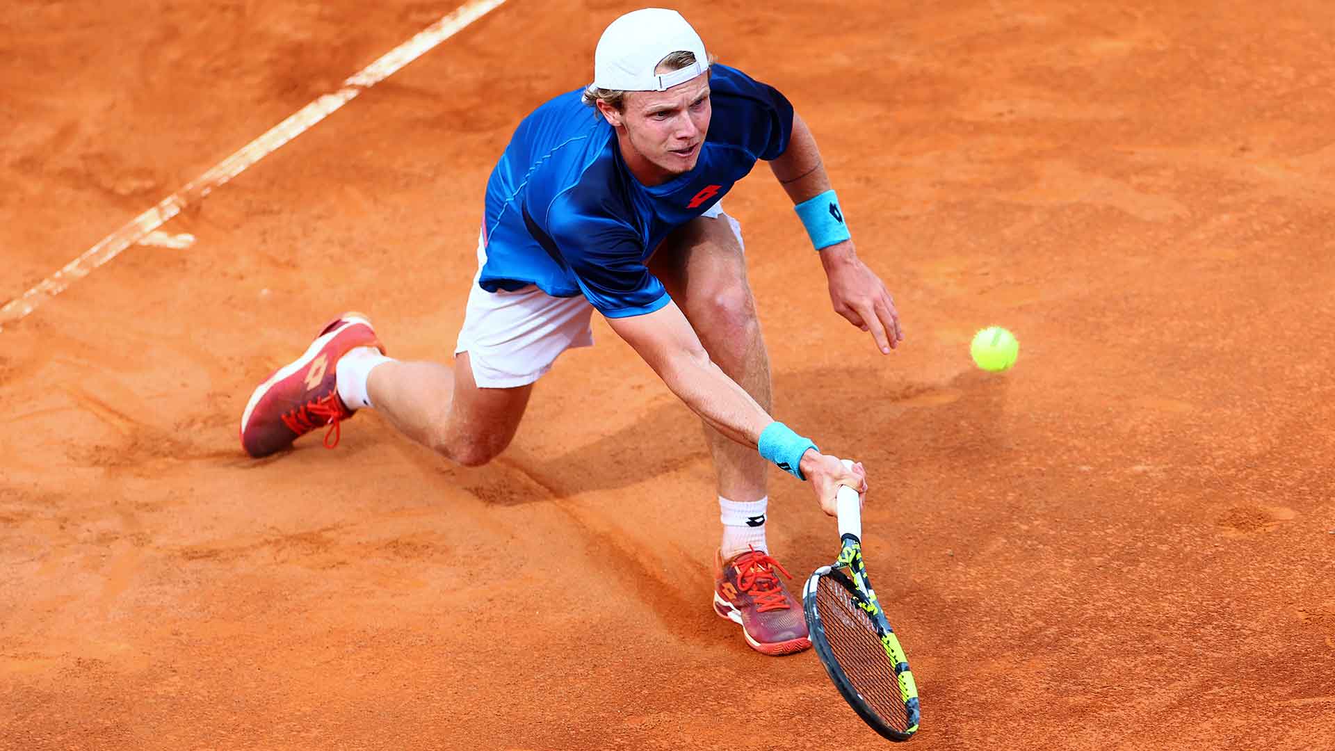 De Jong, Bergs qualify for Roland Garros