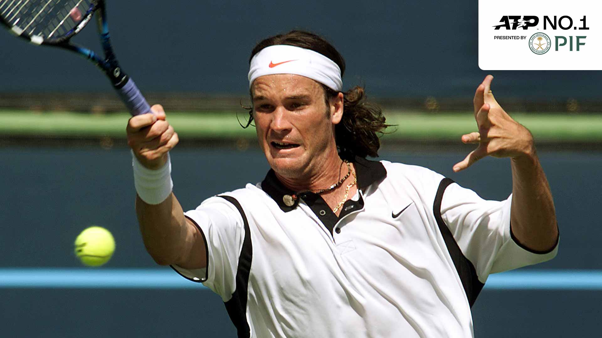 Carlos Moyà ascendió al número 1 por primera vez después del BNP Paribas Open de 1999, donde fue finalista.