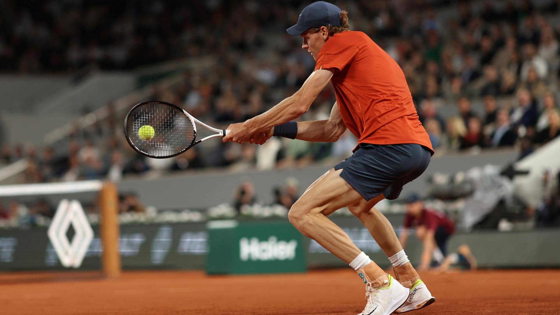 Sinner holds off Gasquet's late charge at Roland Garros