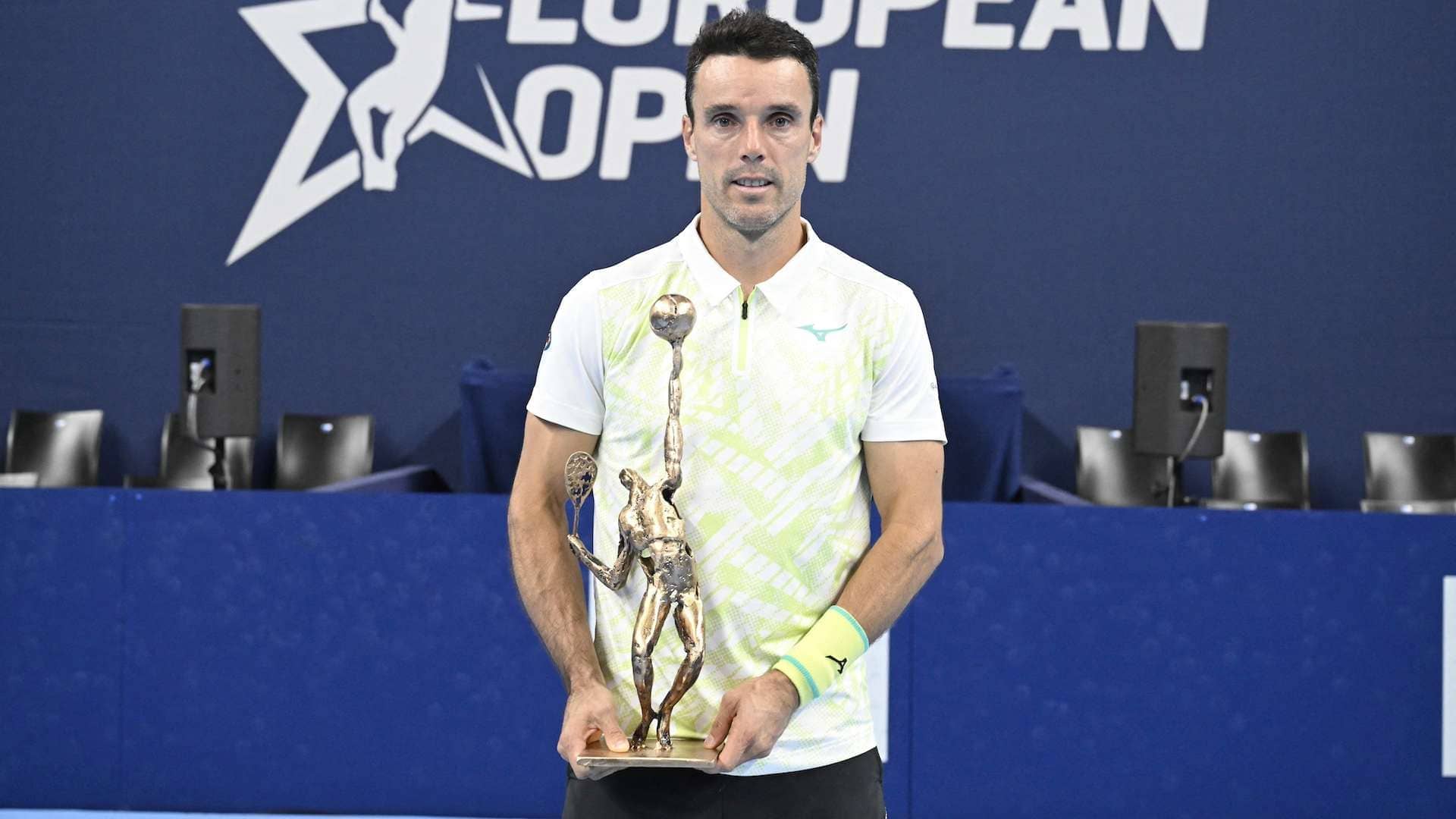 Bautista Agut regresa a la senda de los títulos en Amberes