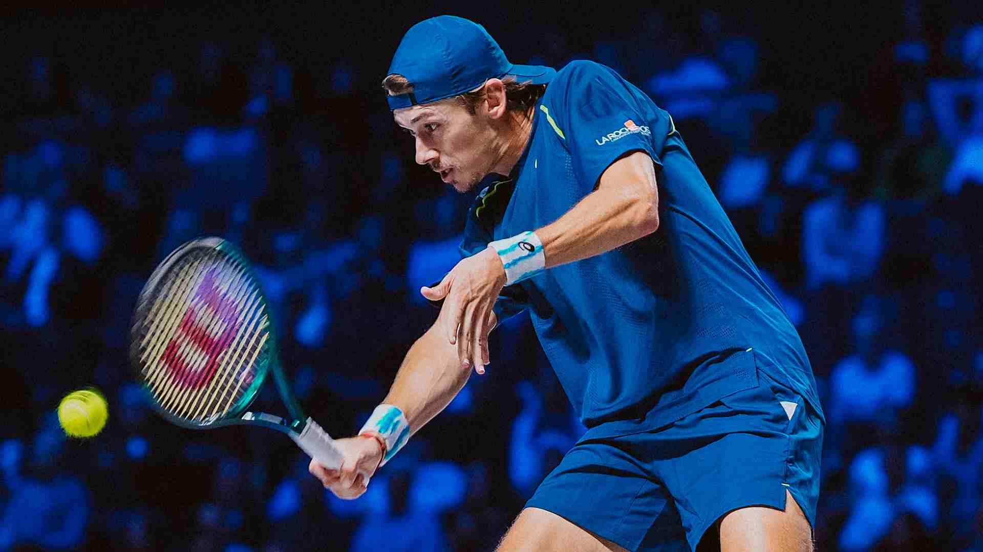 Alex de Minaur keeps pace with Turin hopefuls, advances to QFs in