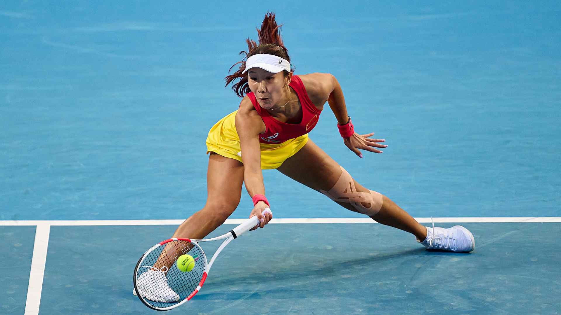 Xinyu Gao defeats Beatriz Haddad Maia at the 2025 United Cup in Perth.