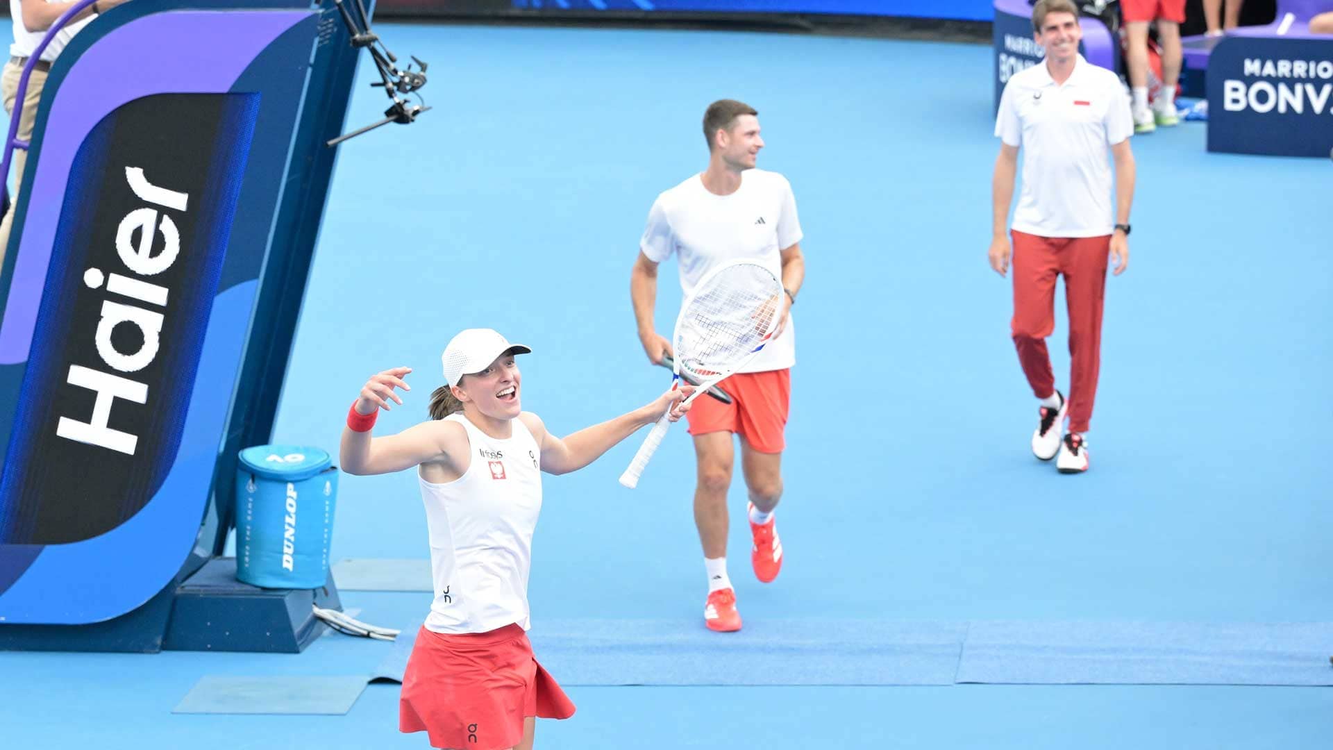 Poland battles past Czechia to earn United Cup QF spot | ATP Tour - News Directory 3