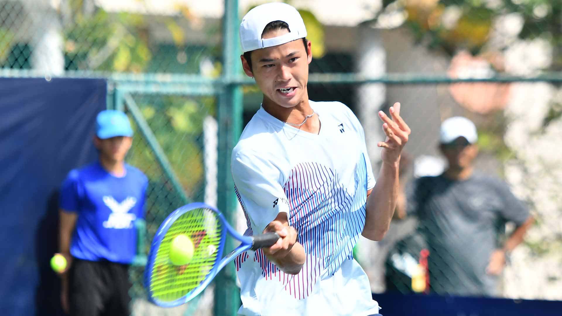 <a href='https://www.atptour.com/en/players/rei-sakamoto/s0uv/overview'>Rei Sakamoto</a> in action at the Nonthaburi Challenger.