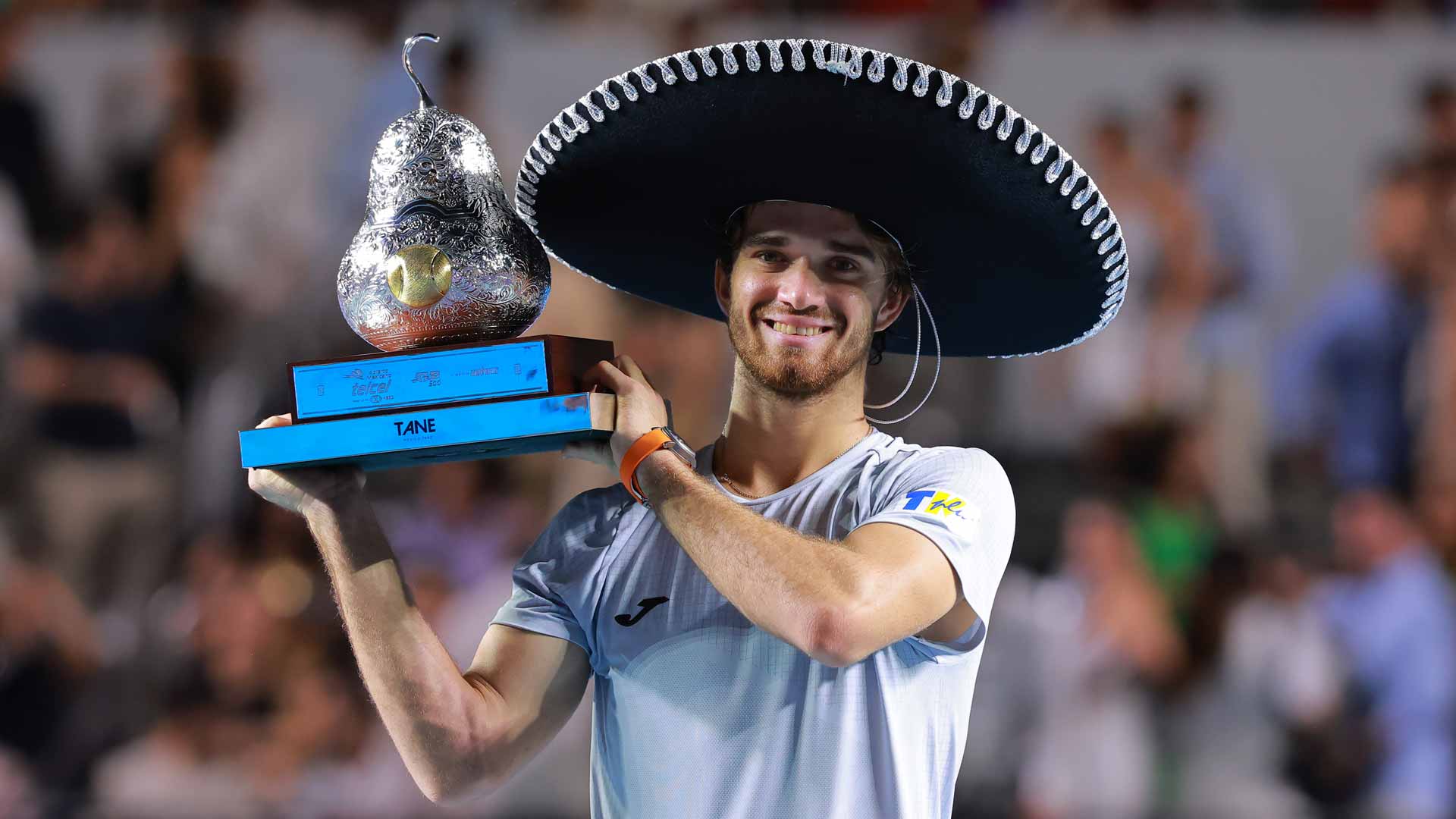 Machac wins first title in Acapulco, cracks Top 20
