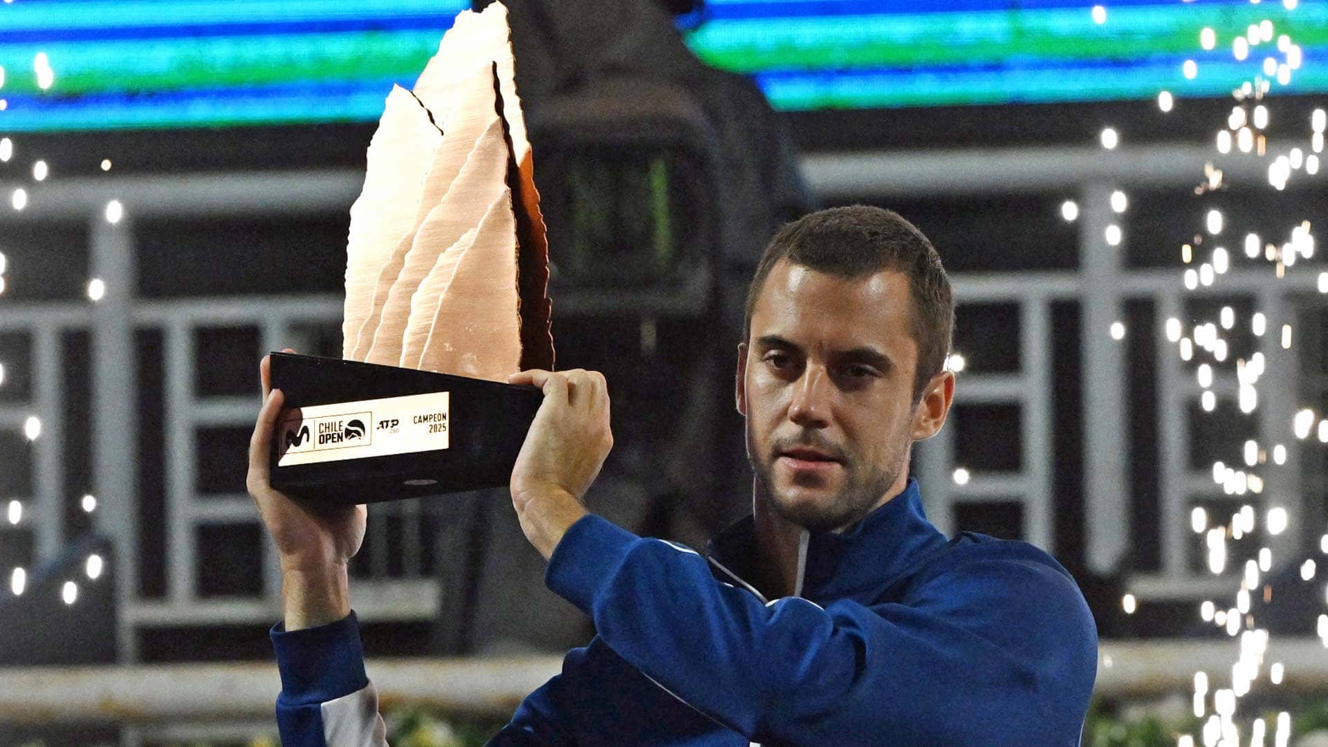 Djere impide a Báez defender el título en Santiago