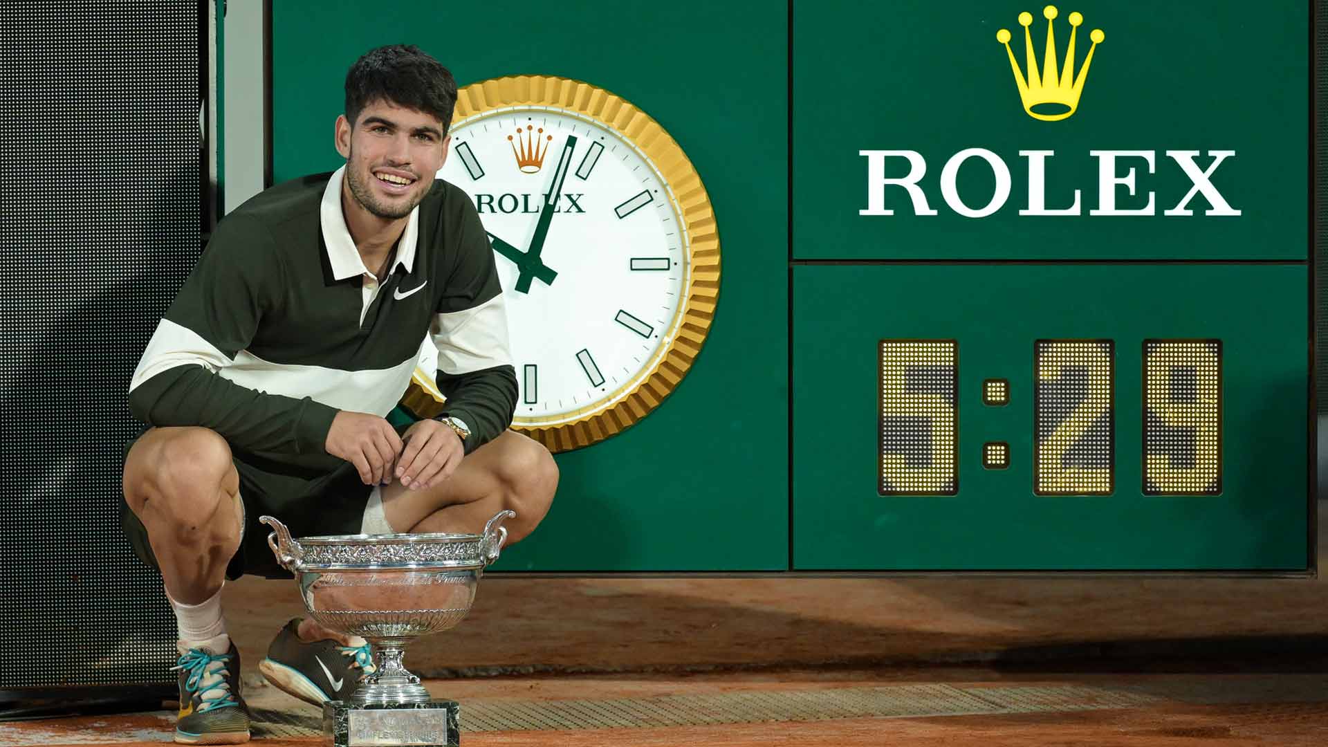 Alcaraz becomes third man to save championship point, win Grand Slam title