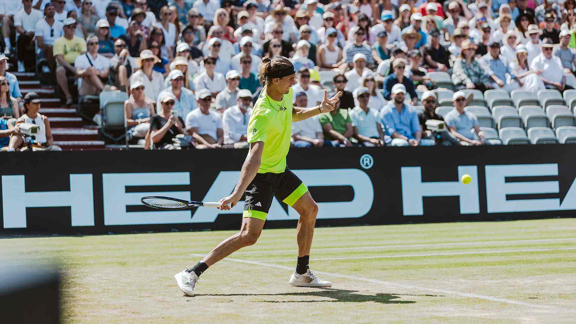 Zverev y Fritz cumplen en Stuttgart y ya están en SF