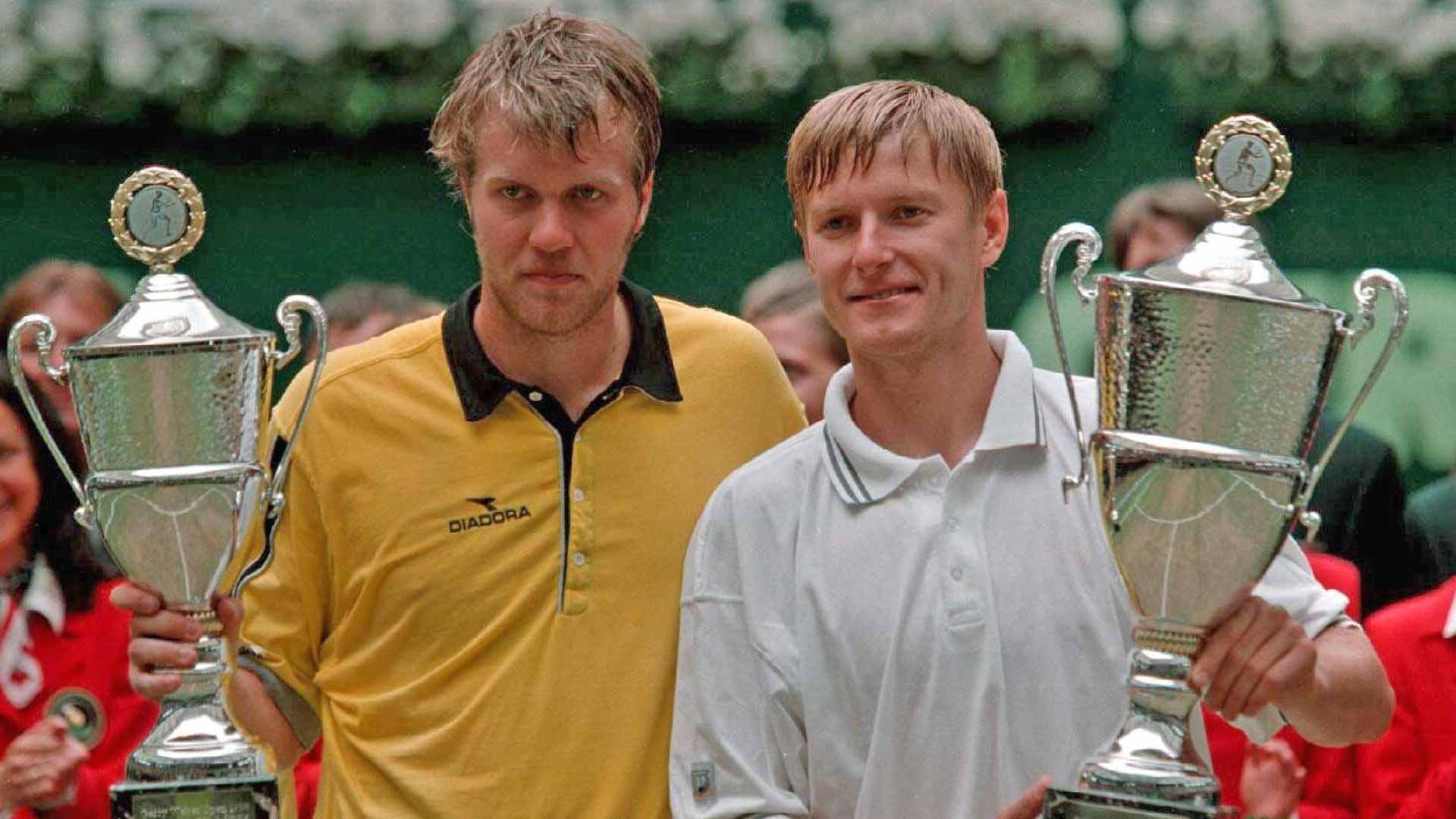 <a href='https://www.atptour.com/en/players/magnus-larsson/l206/overview'>Magnus Larsson</a>/<a href='https://www.atptour.com/en/players/yevgeny-kafelnikov/k267/overview'>Yevgeny Kafelnikov</a>