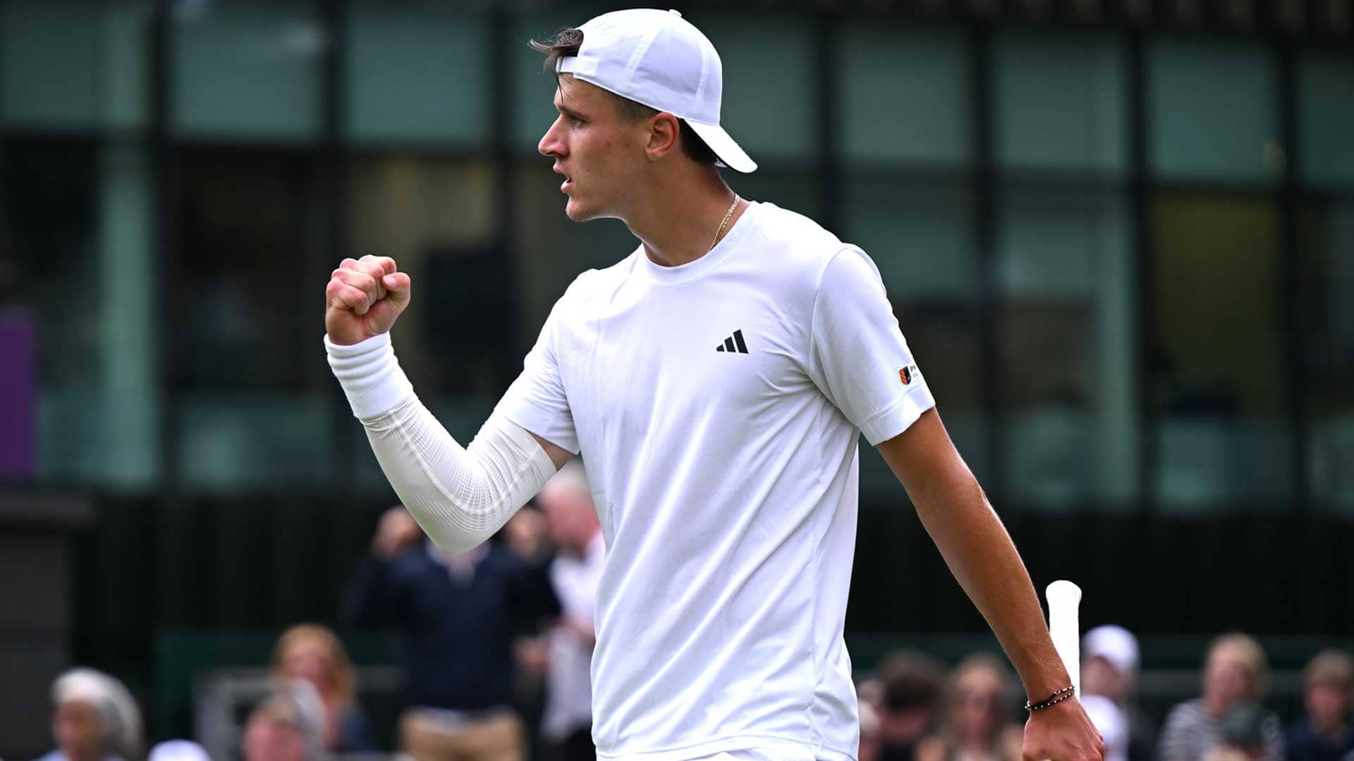 <a href='https://www.atptour.com/en/players/jakub-mensik/m0ni/overview'>Jakub Mensik</a>