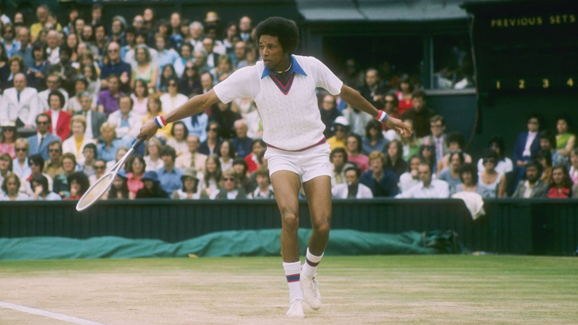<a href='https://www.atptour.com/en/players/arthur-ashe/a063/overview'>Arthur Ashe</a> during the 1975 <a href='https://www.atptour.com/en/tournaments/wimbledon/540/overview'>Wimbledon</a> final against <a href='https://www.atptour.com/en/players/jimmy-connors/c044/overview'>Jimmy Connors</a>.