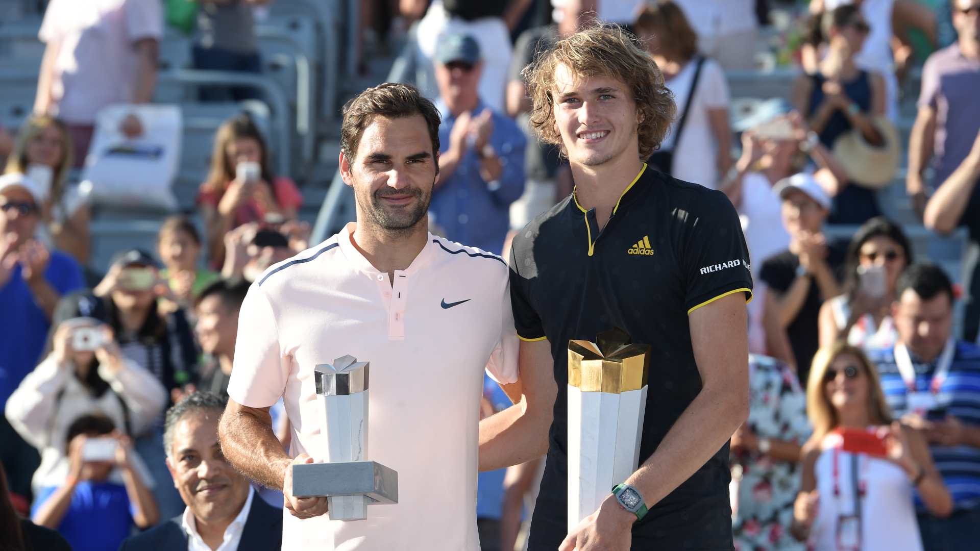 <a href='https://www.atptour.com/en/players/roger-federer/f324/overview'>Roger Federer</a>, <a href='https://www.atptour.com/en/players/alexander-zverev/z355/overview'>Alexander Zverev</a>