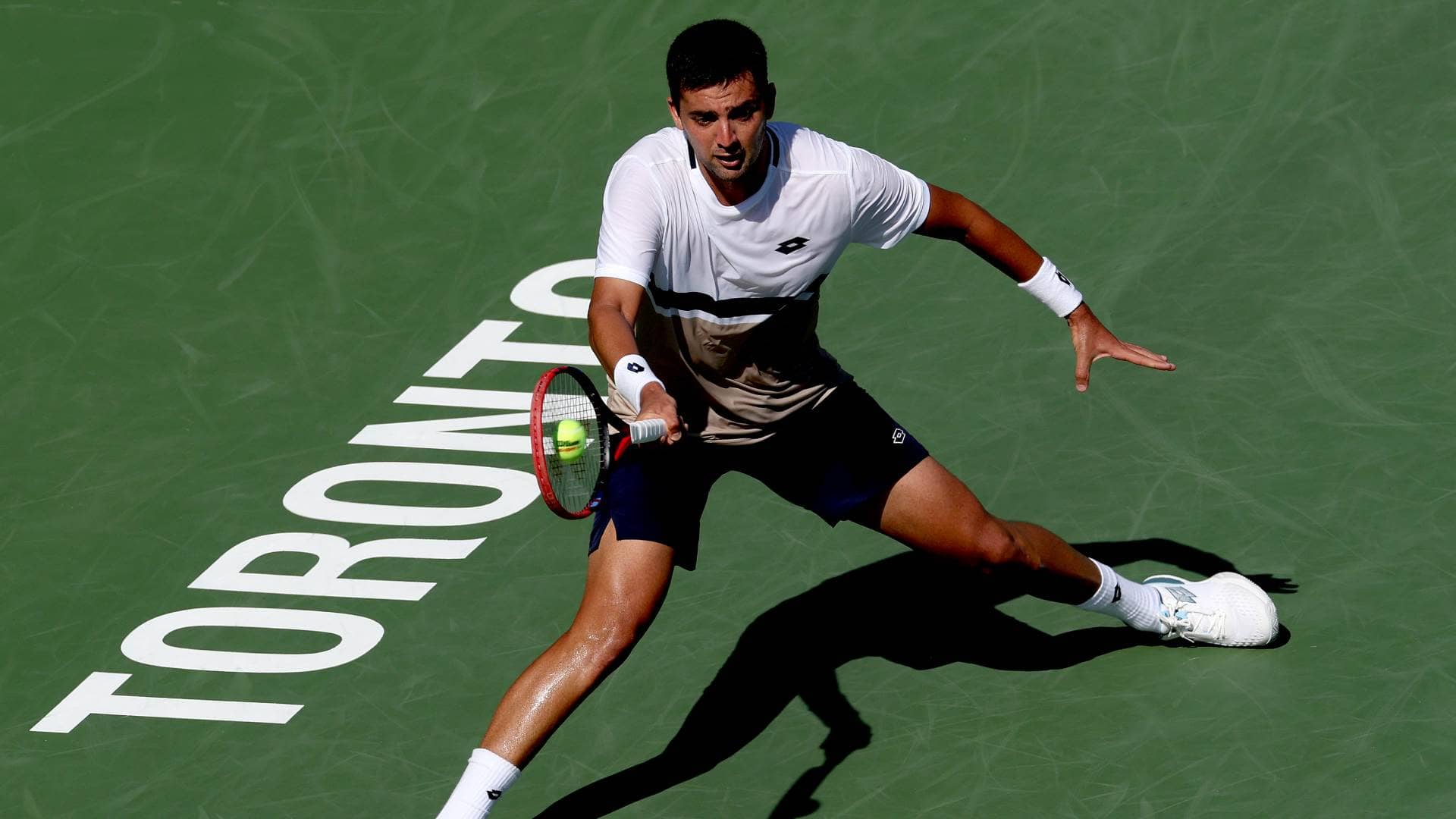 Barrios Vera saves 4 MPs, stuns Monfils in Toronto rollercoaster