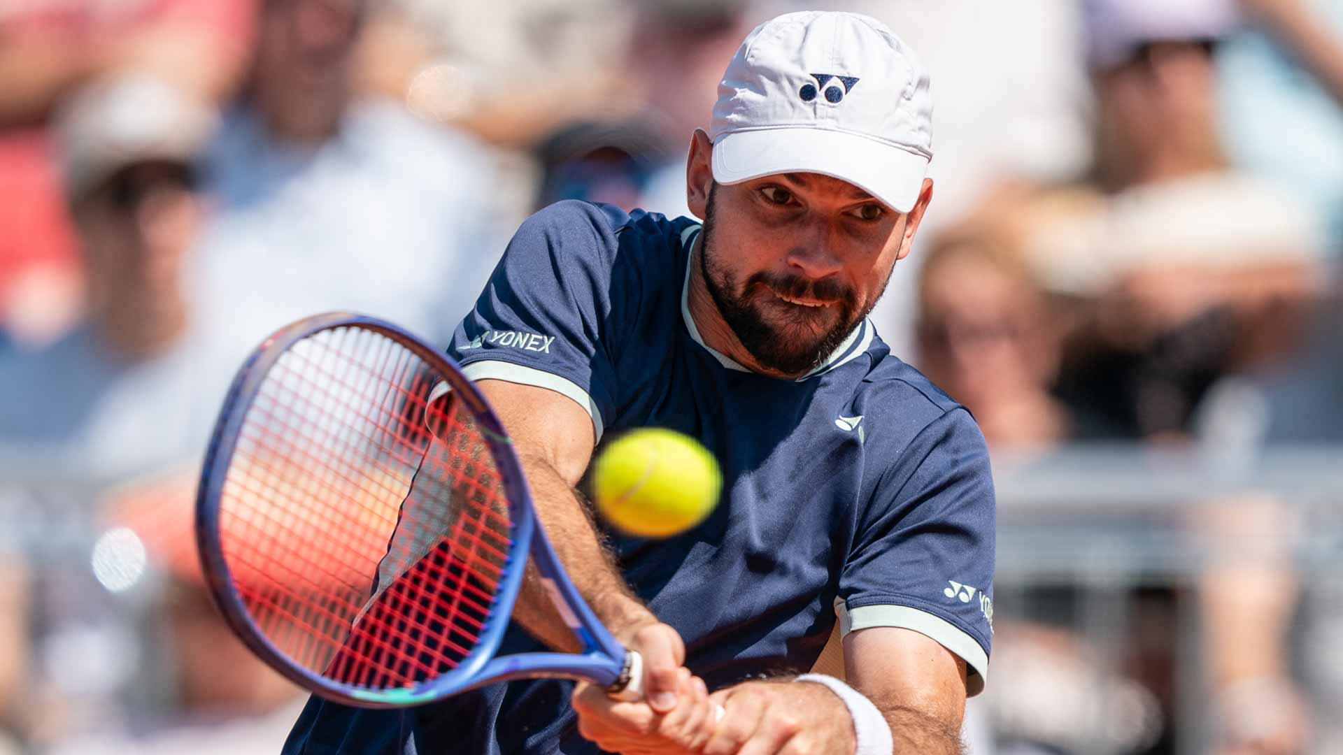 <a href='https://www.atptour.com/en/players/jurij-rodionov/r09x/overview'>Jurij Rodionov</a> at the Bonn Challenger.