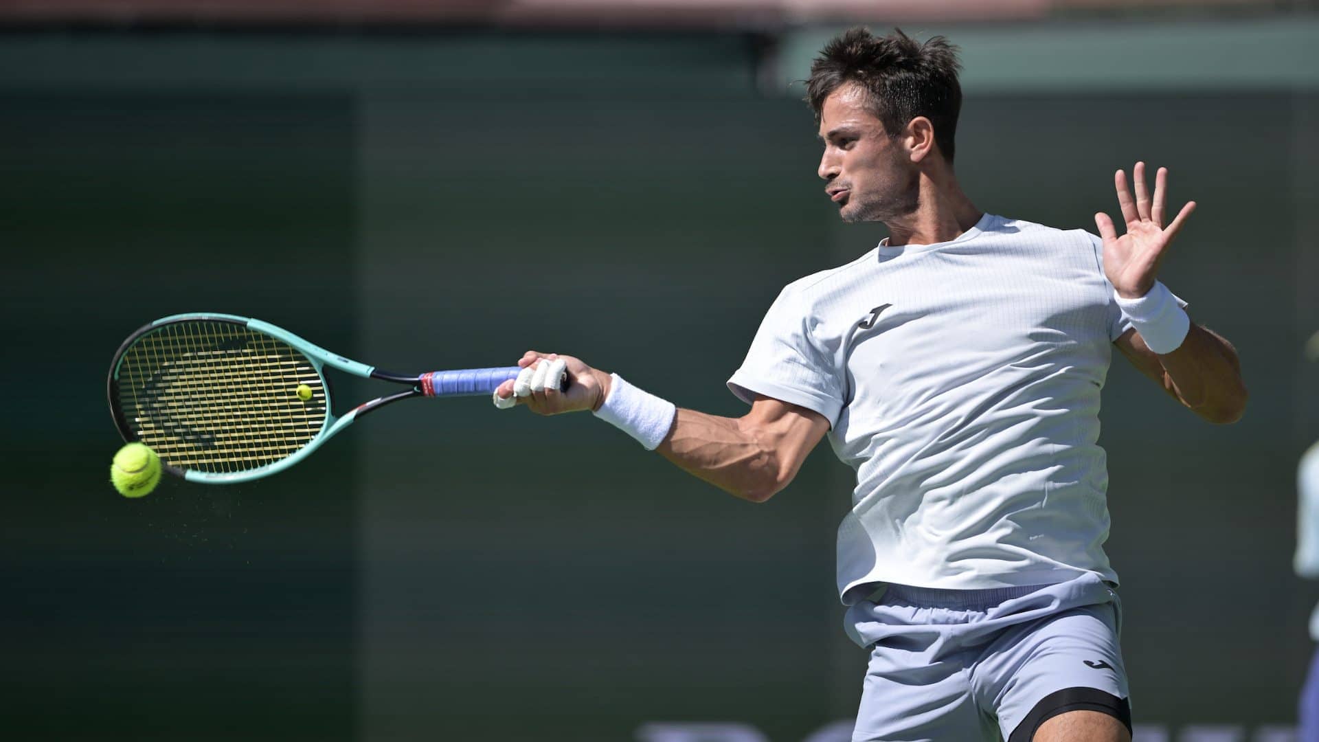 Navone se estrena en Winston-Salem y suma confianza en cancha rápida