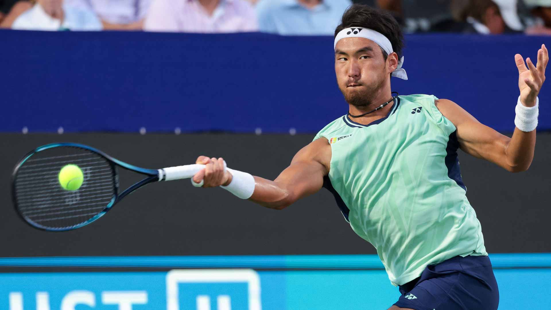 Buyunchaokete stuns top seed Tsitsipas in Winston-Salem