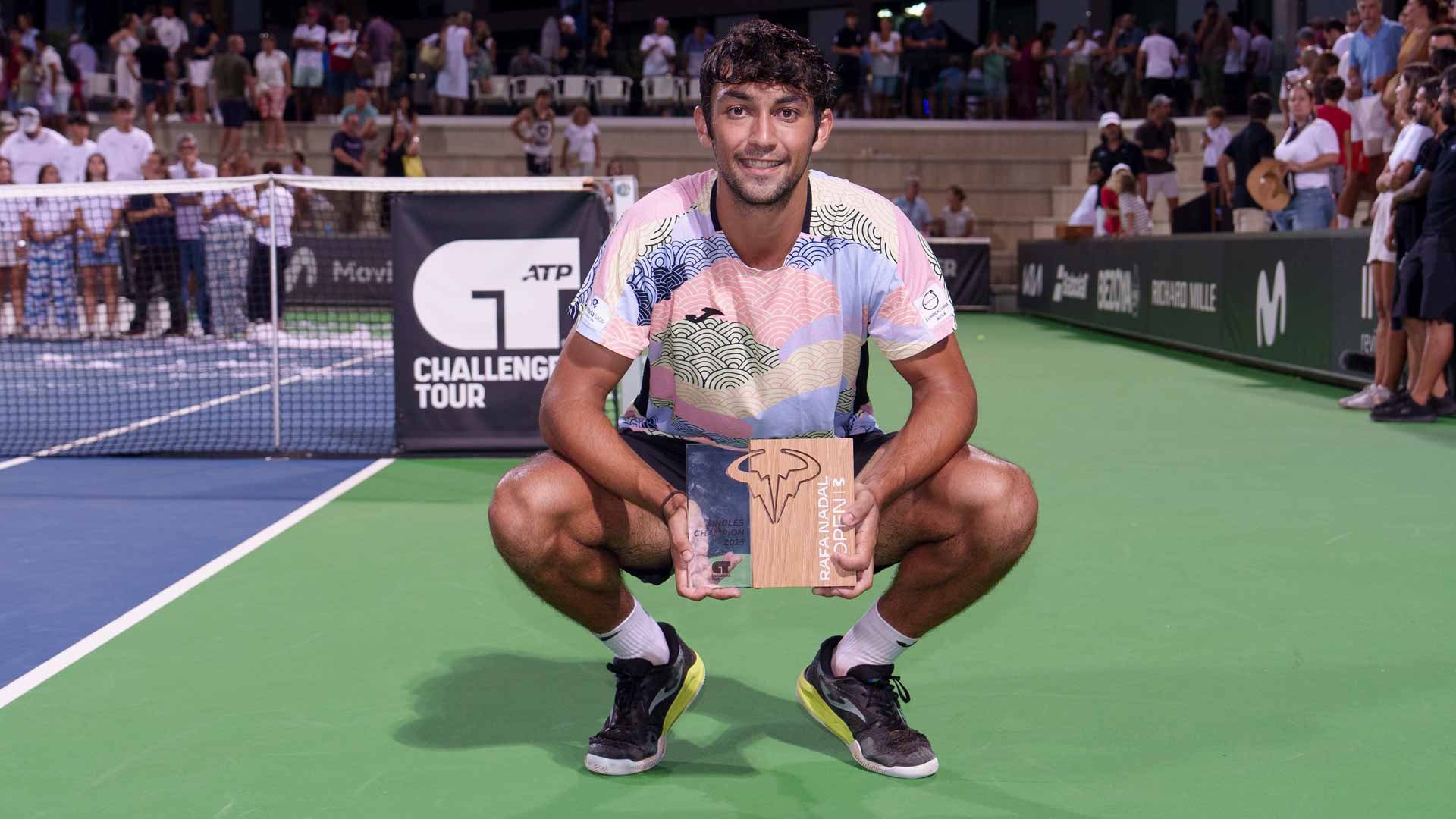<a href='https://www.atptour.com/es/players/daniel-rincon/r0fp/overview'>Daniel Rincon</a> triumphs at the Manacor Challenger.