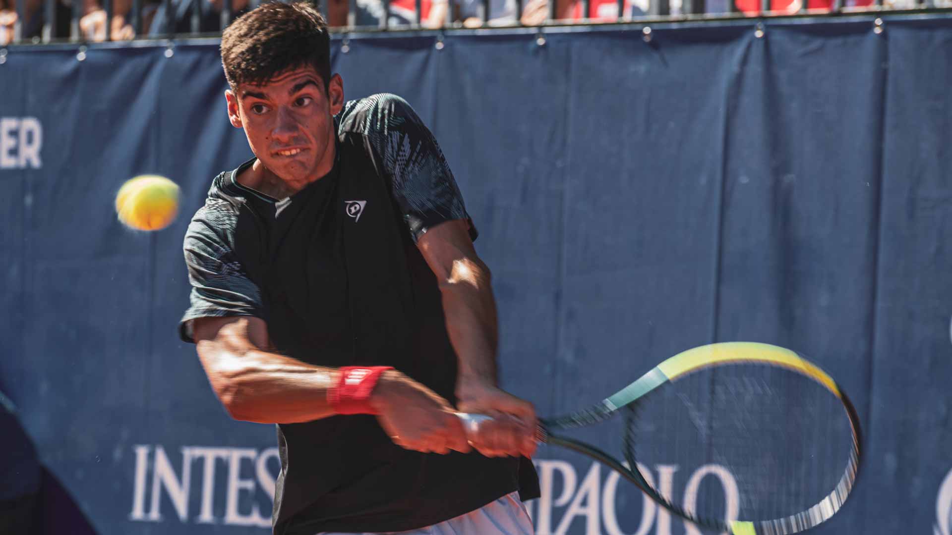 <a href='https://www.atptour.com/en/players/luka-mikrut/m0n1/overview'>Luka Mikrut</a> wins the all-Croatian final at the <a href='https://www.atptour.com/en/scores/archive/como/3473/2025/results'>Como Lake Challenger</a>.