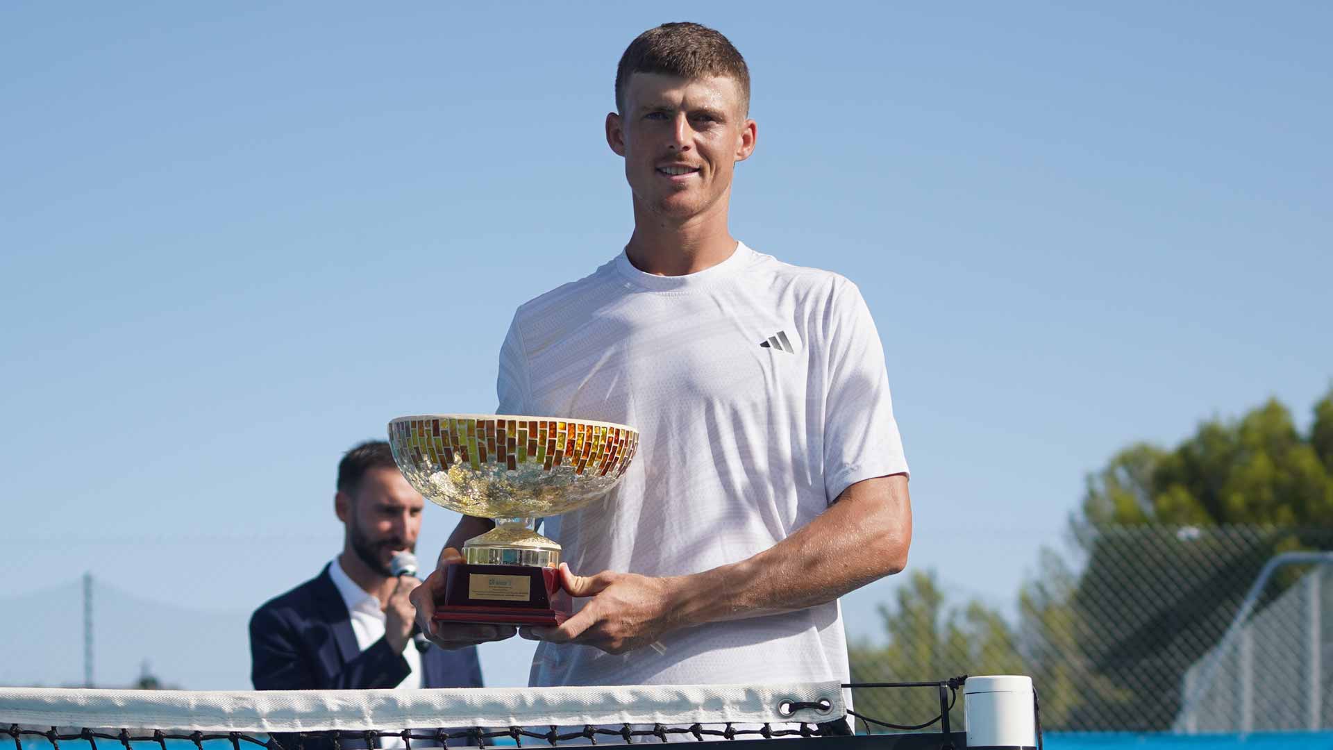 <a href='https://www.atptour.com/en/players/billy-harris/hd68/overview'>Billy Harris</a> wins his first Challenger title.
