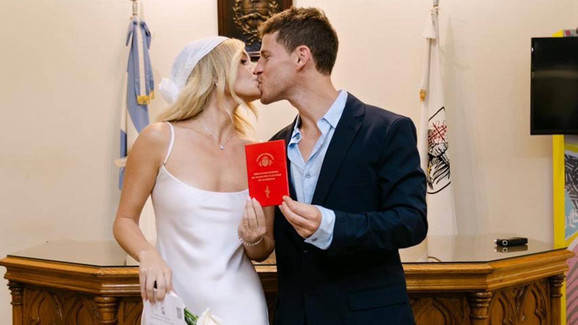 Schwartzman marries De Martino in Buenos Aires