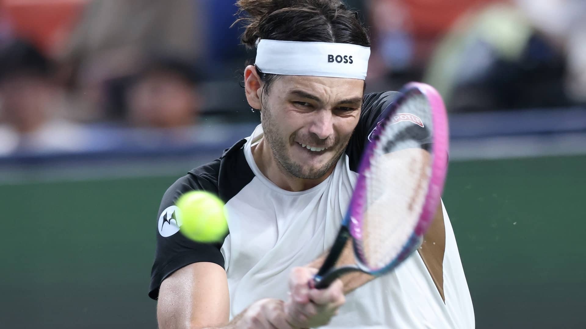 Taylor Fritz, durante un partido en Shanghái.