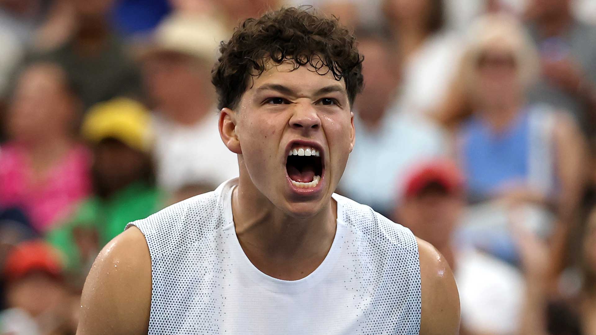 Shelton saves 2 MPs, Fonseca earns debut win in Basel