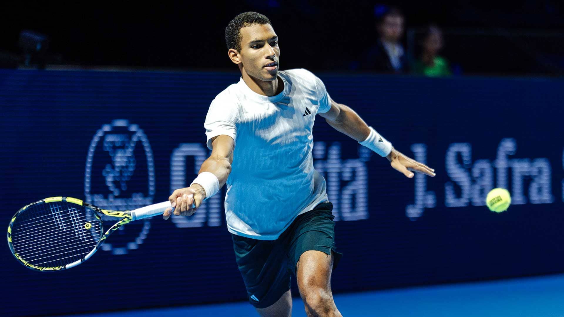 Auger-Aliassime retires against Munar in Basel, dents Turin hopes
