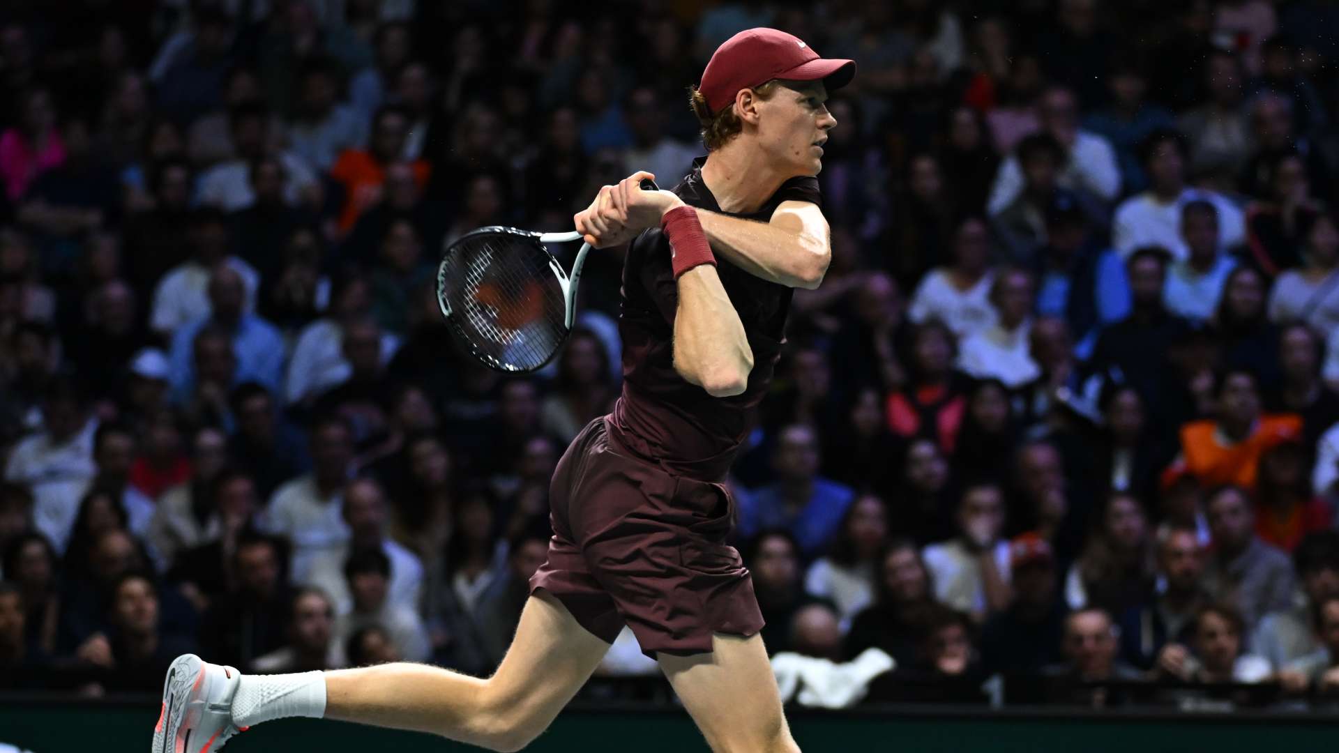 Sinner surges to Paris final, cusp of reclaiming World No. 1