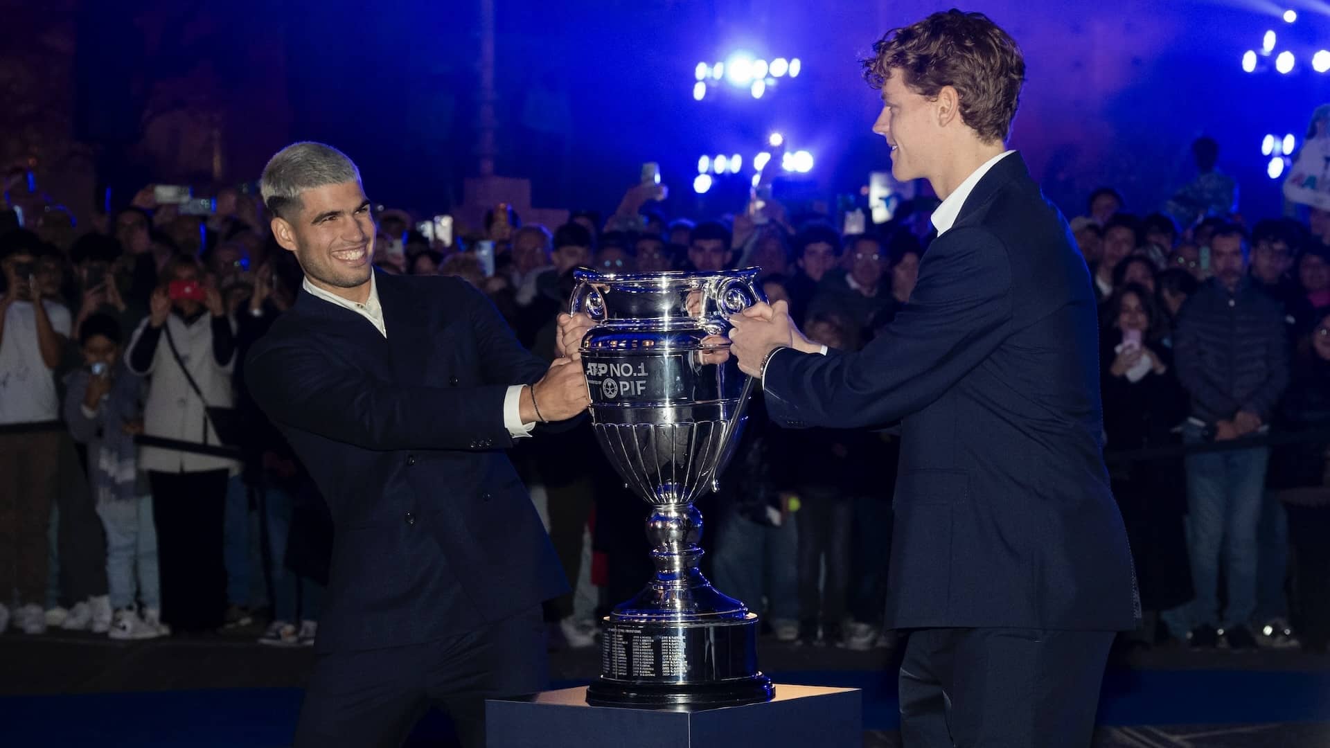 Carlos Alcaraz y Jannik Sinner, este viernes en Turín.