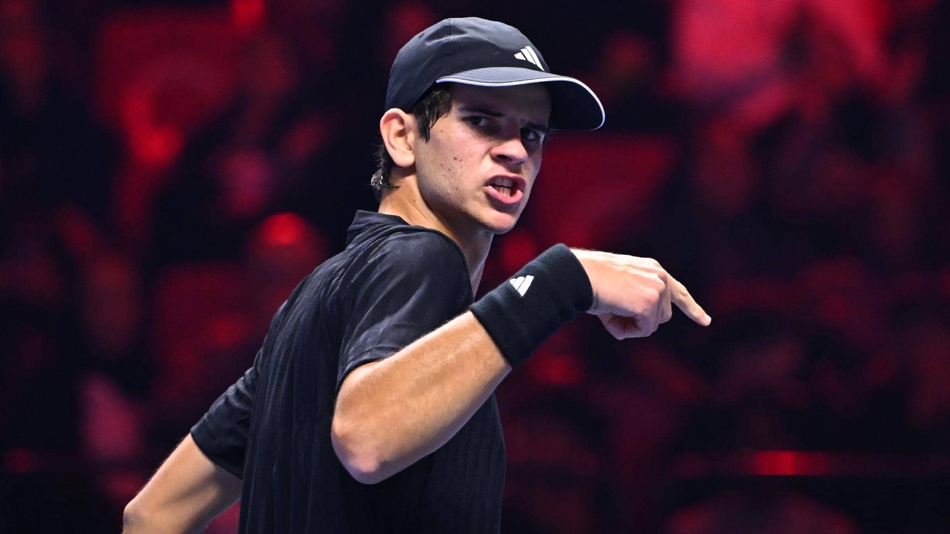 Jodar Overcomes Friendship in Tight Jeddah Win