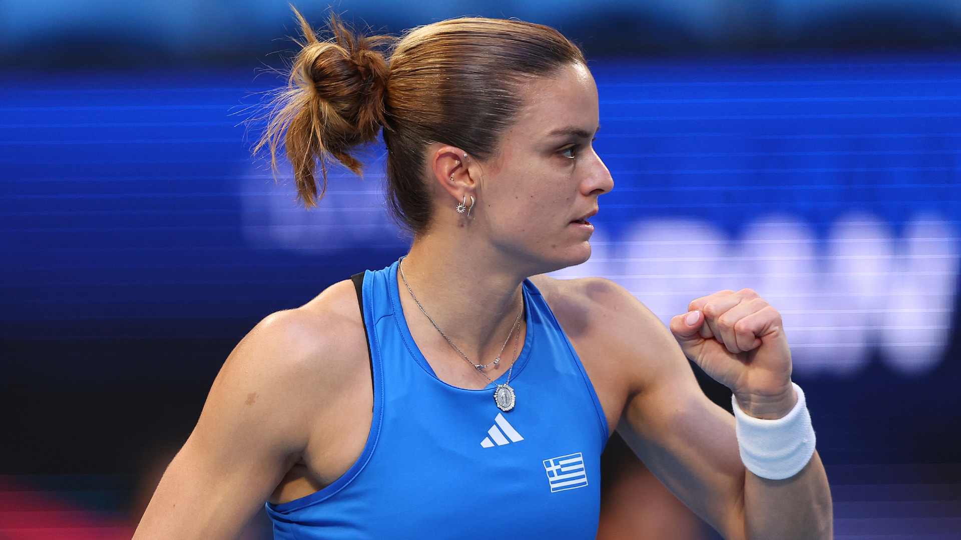 Sakkari powers past Osaka in Perth, Tsitsipas up next 