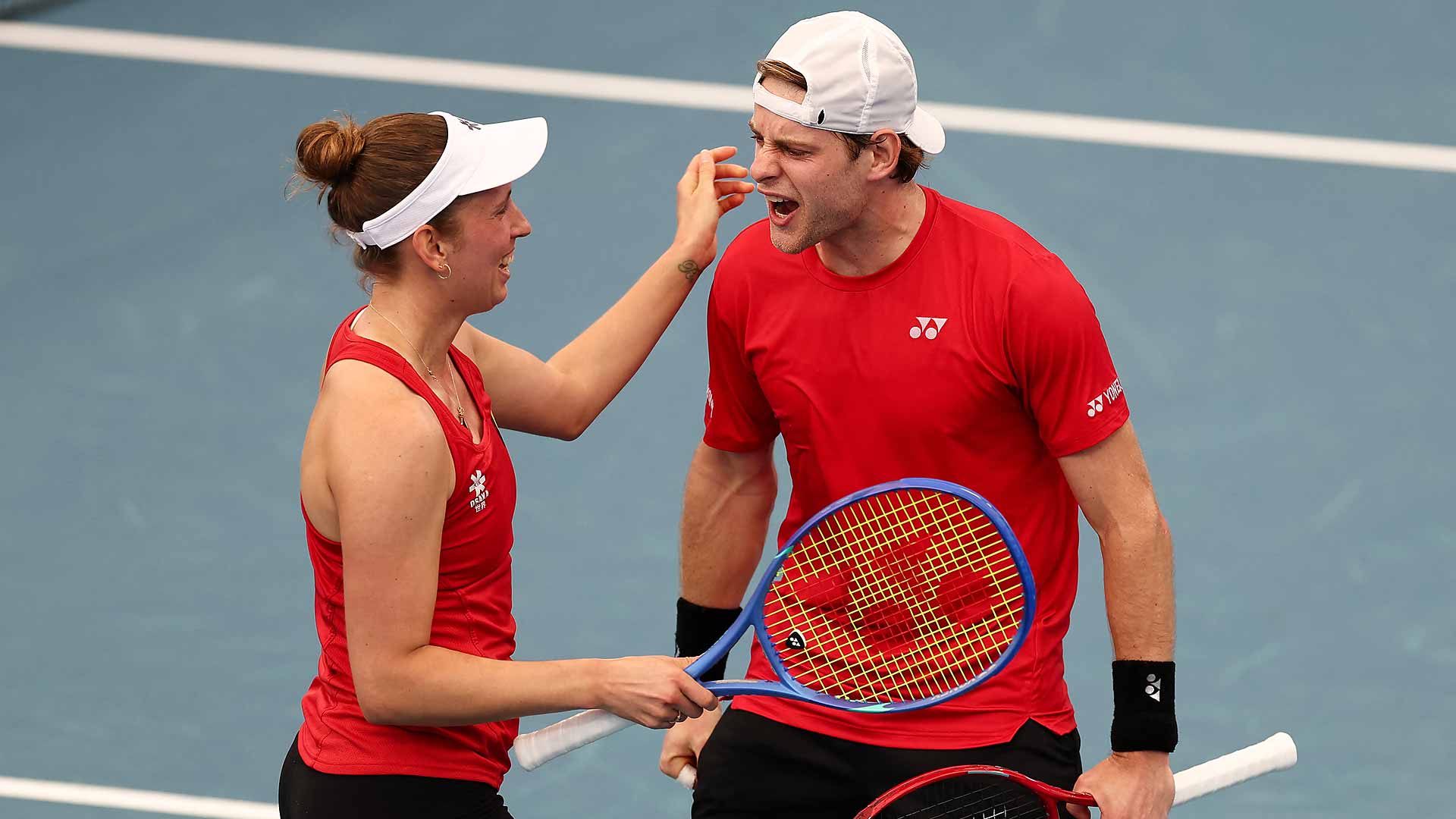 Bergs upsets Auger-Aliassime, Belgium sweeps Canada for United Cup QF spot