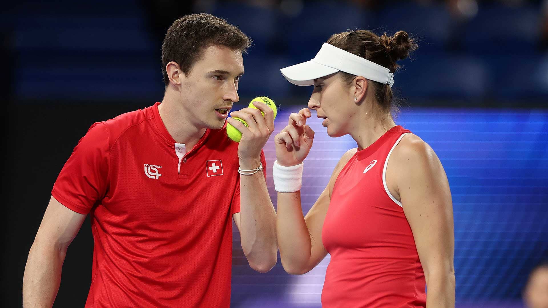 Bencic/Paul send Switzerland to United Cup SFs