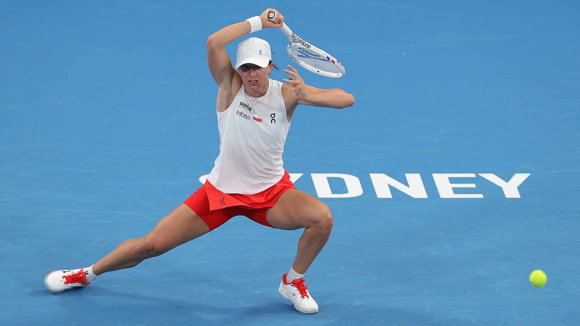 Suffocating Swiatek gives Poland 1-0 lead over Aussies in United Cup QF