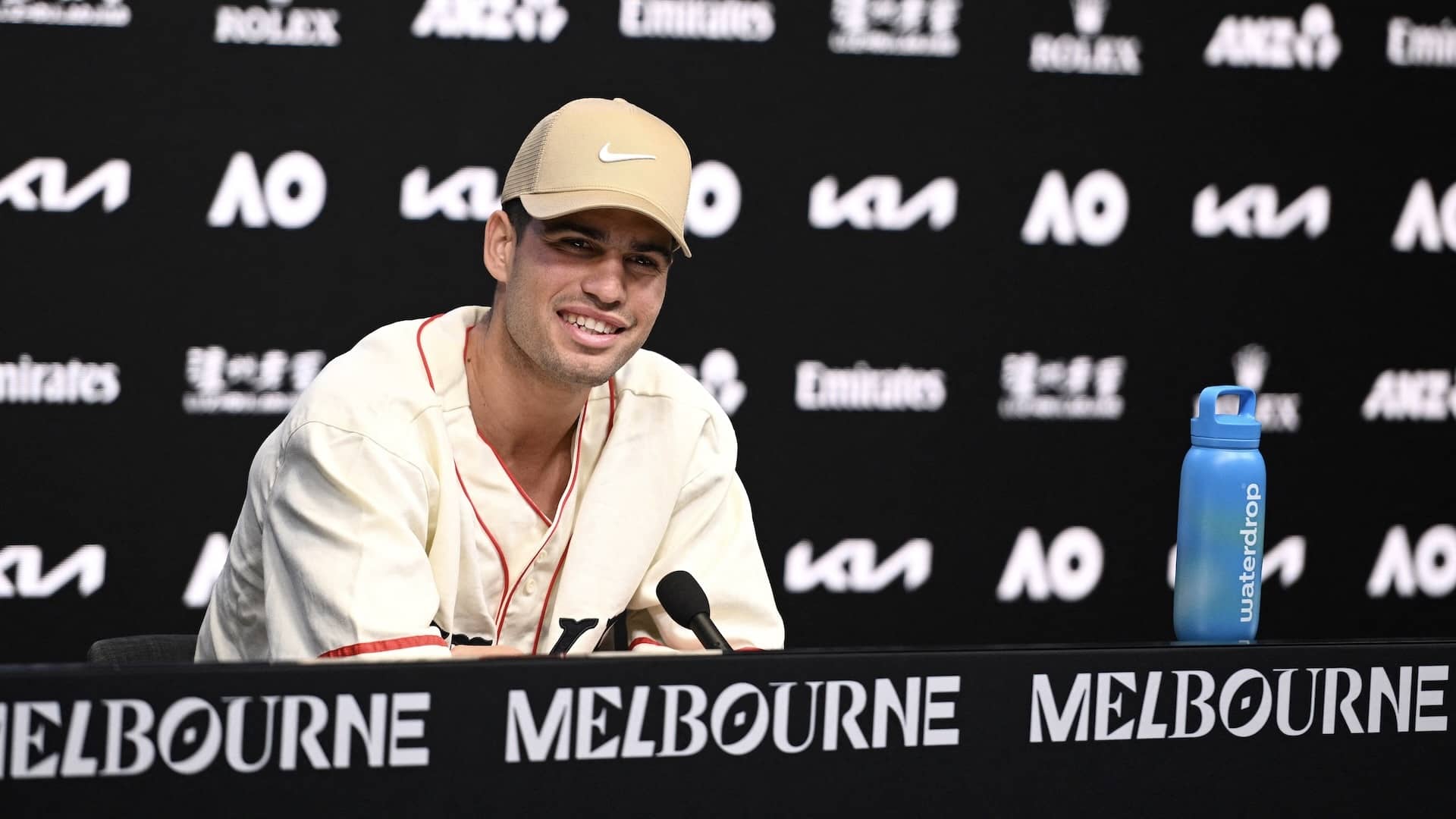 Carlos Alcaraz, durante su primera rueda de prensa en Melbourne.