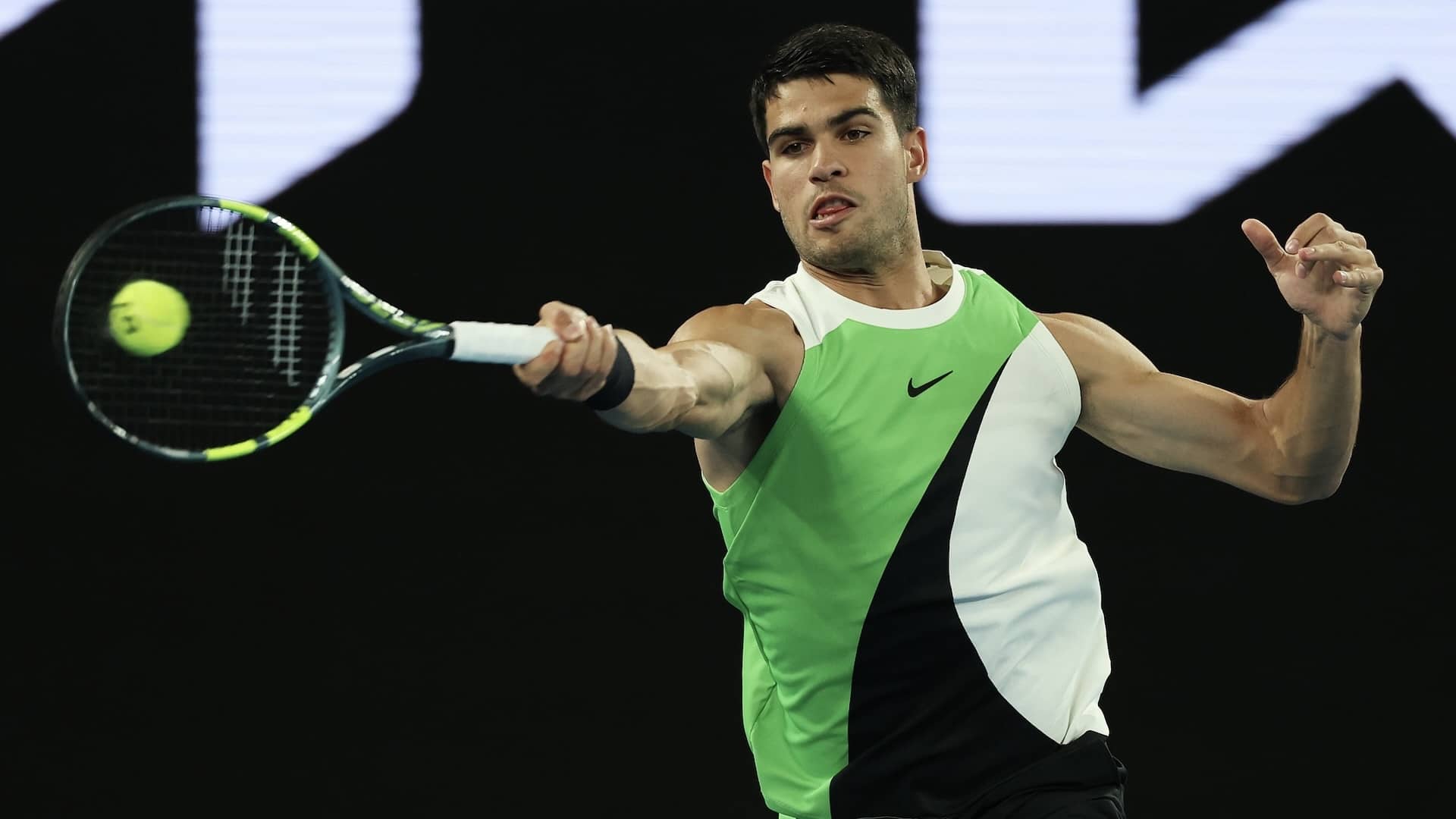 Carlos Alcaraz, durante su estreno en el Abierto de Australia.