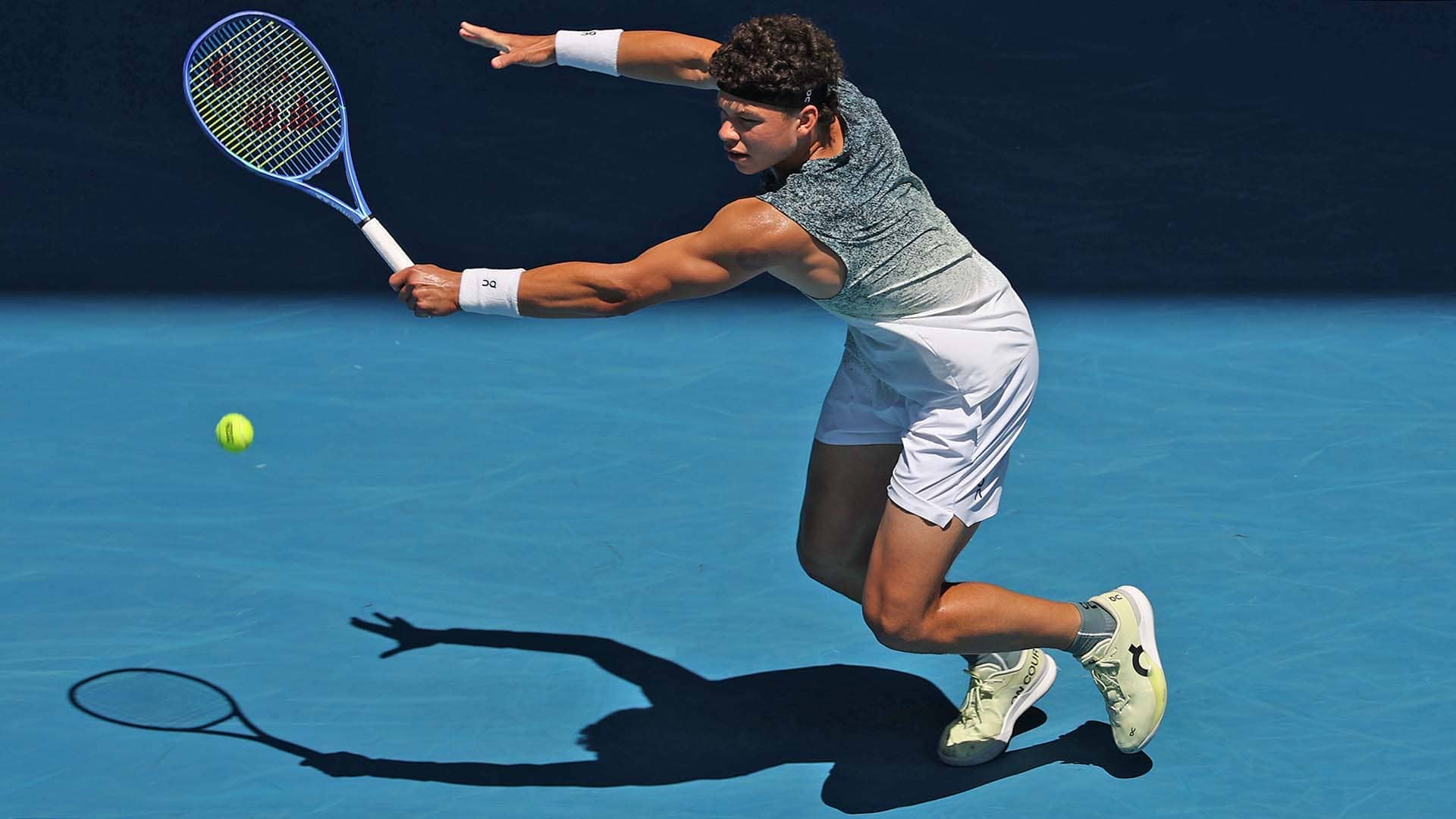 Shelton wins ‘lefties on Laver’, sinks Humbert at Australian Open