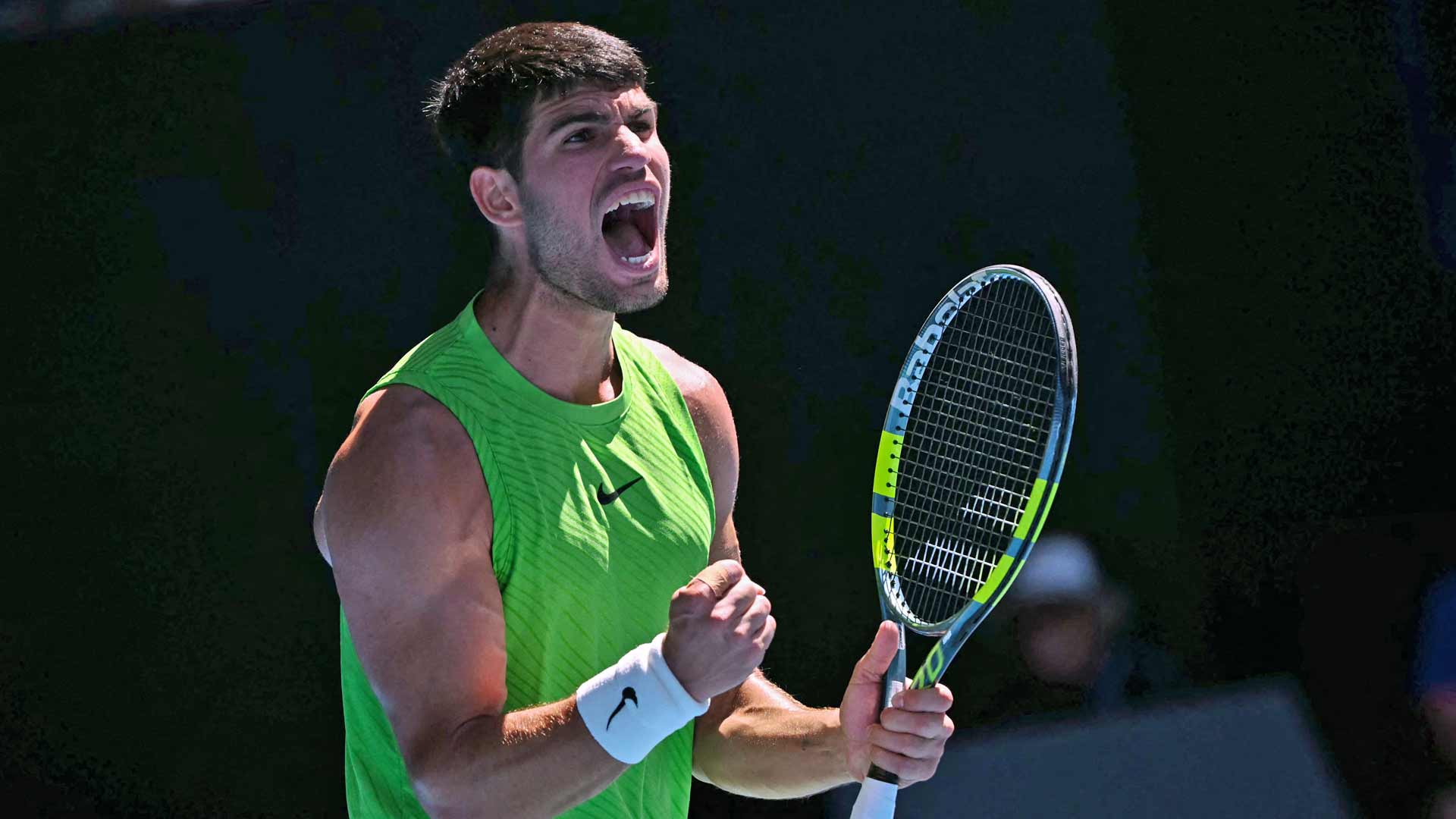 Alcaraz survives 78-minute opening set in Australian Open R2 victory