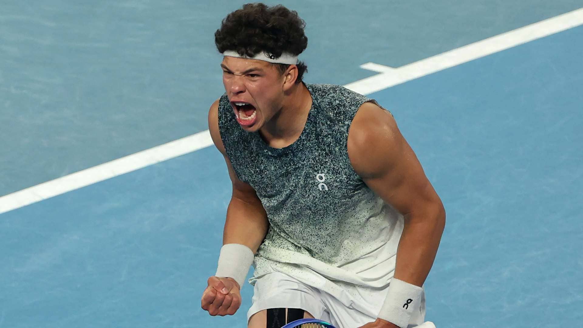 Shelton shows his range, rallies past Ruud to book Sinner showdown at Australian Open