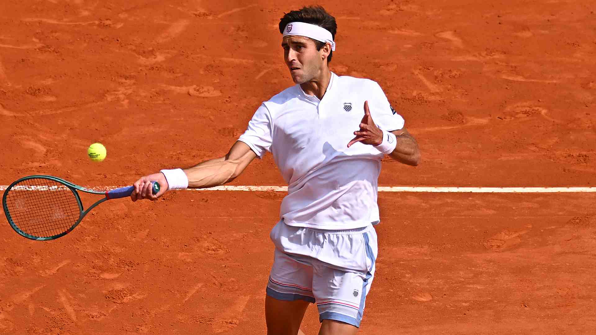 Home favourite Etcheverry makes fast start in Buenos Aires