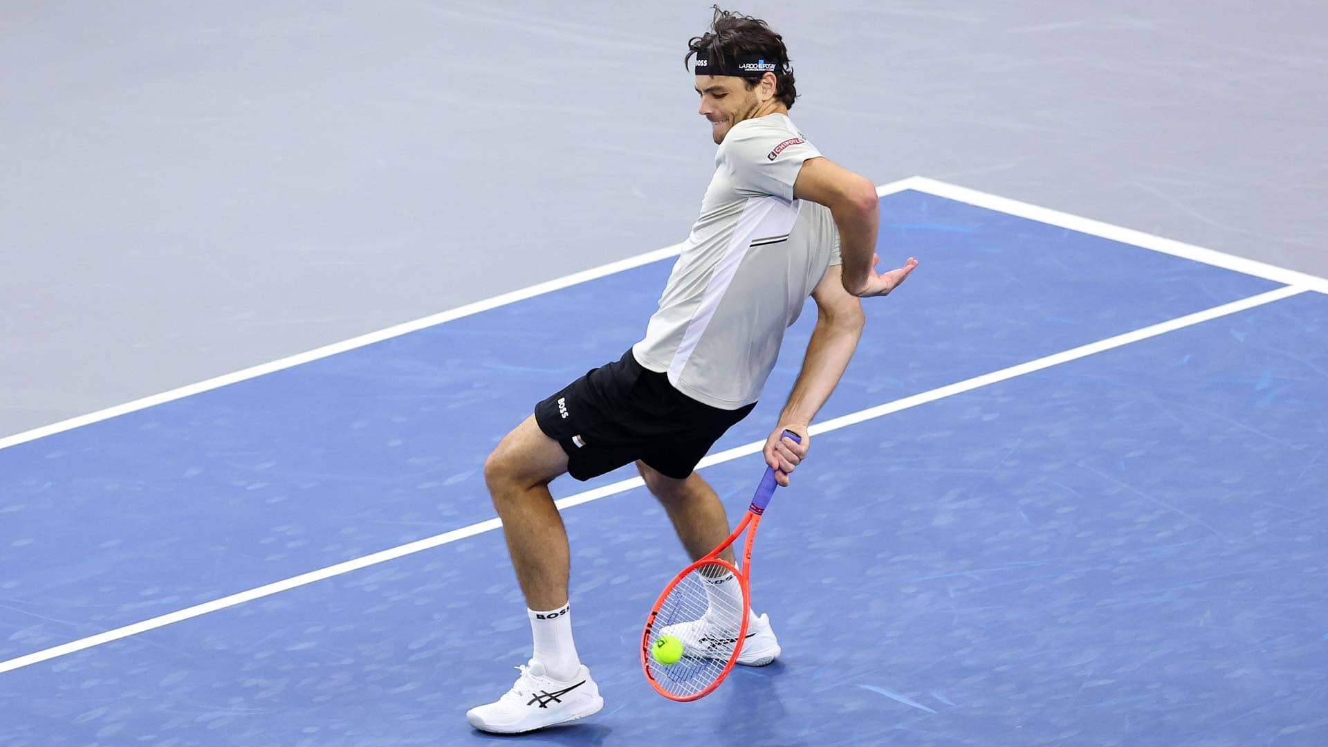 With behind-the-back hot shot and 'best returning in years', Fritz dazzles in Dallas win