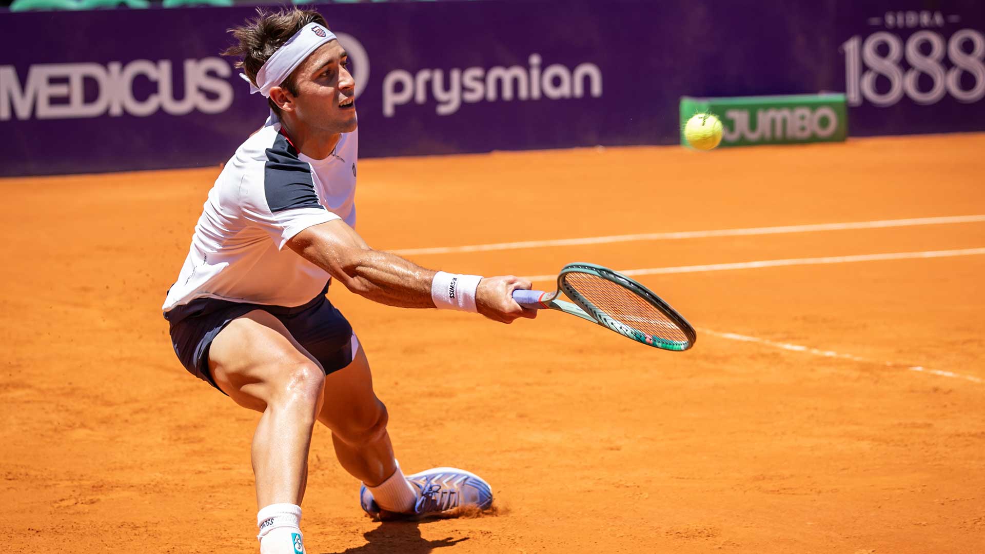 Etcheverry finds a major spark in thrilling Buenos Aires win