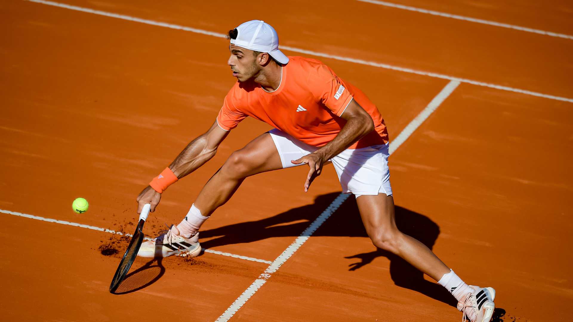 What are the draws in Rio de Janeiro and Delray Beach? 