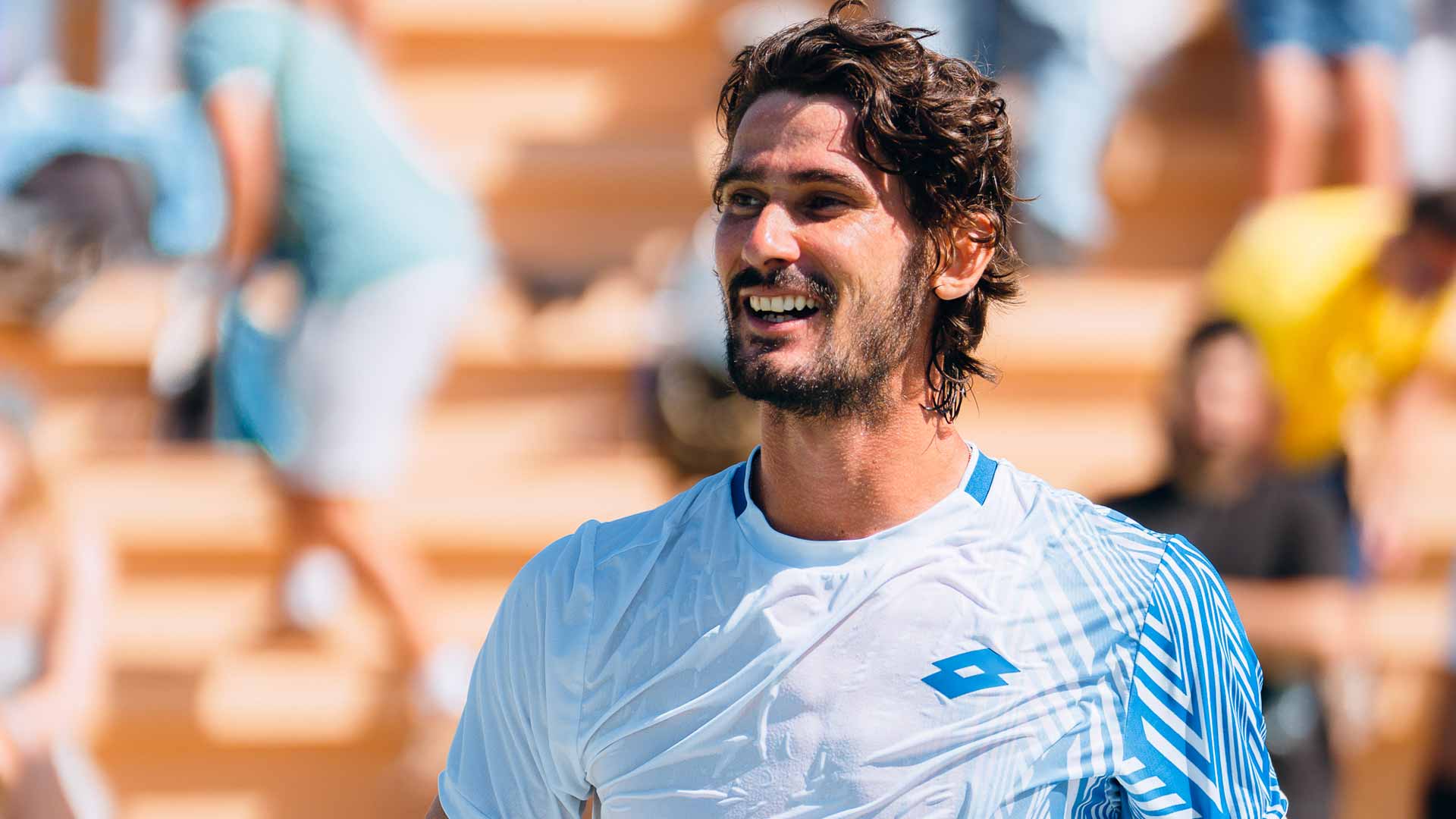 Harris, former No. 31, celebrates 'stepping stone in new career'