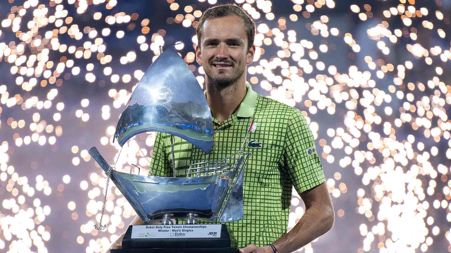 Daniil Medvedev repitió título en Dubái (2023, 2026).