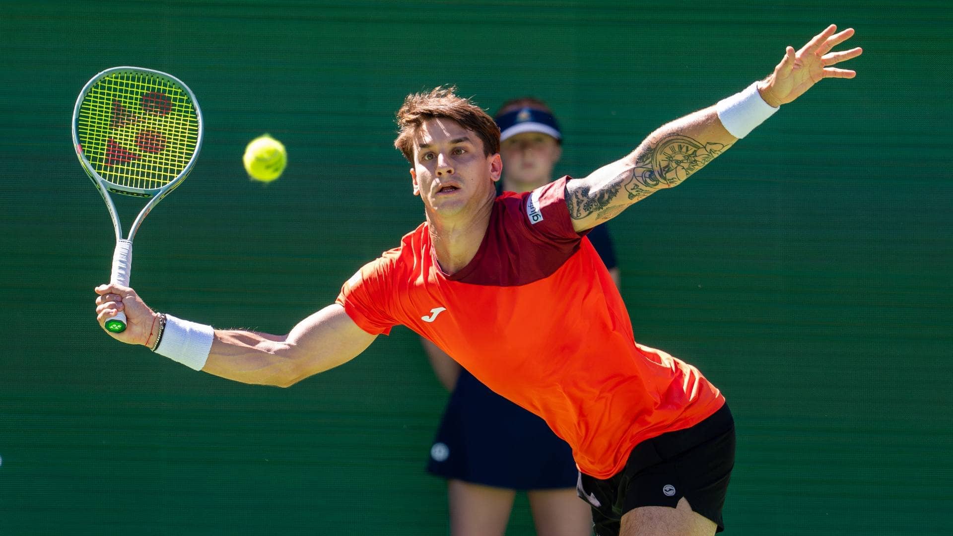 Ugo Carabelli avanzó a 2R y se medirá ante Sebastián Korda