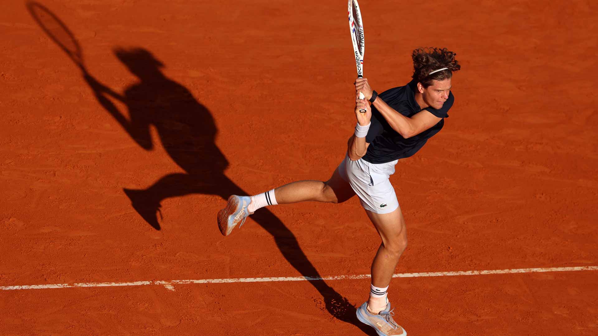 <a href='https://www.atptour.com/en/players/alexander-blockx/b0pg/overview'>Alexander Blockx</a> advances to his first ATP Tour semi-final in Madrid.
