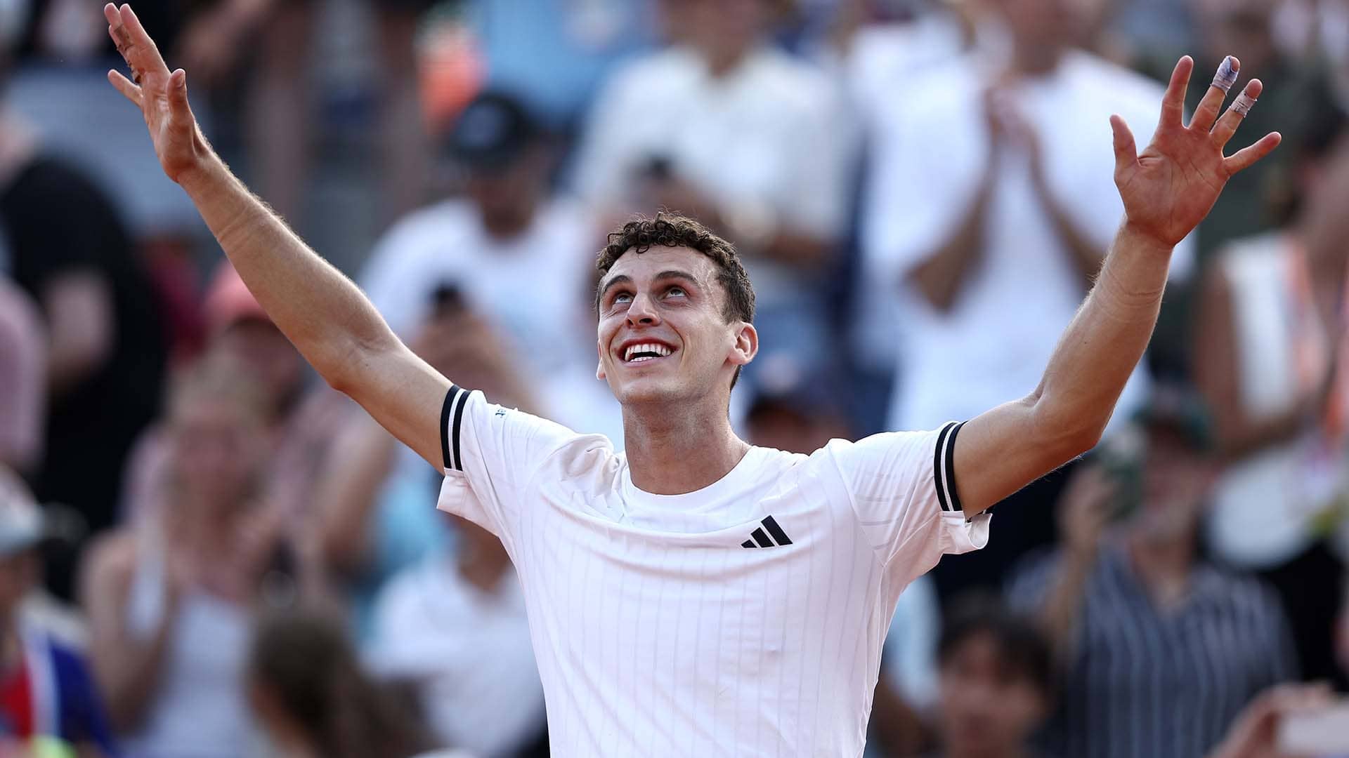 Juan Manuel Cerundolo overcomes Martin Landaluce to reach the fourth round at a major for the first time.