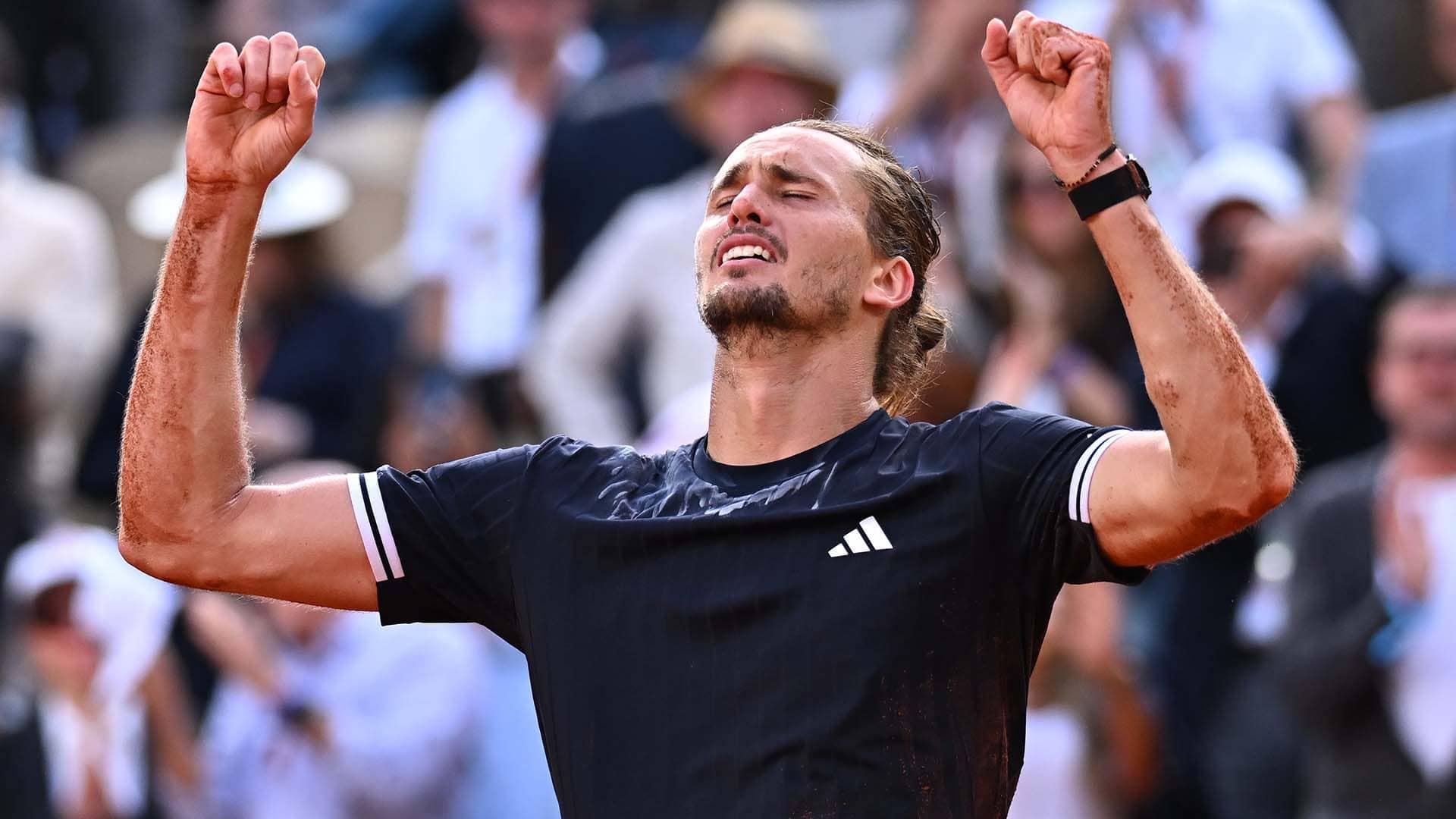 Alexander Zverev celebrates winning his maiden major title on Sunday at Roland Garros.