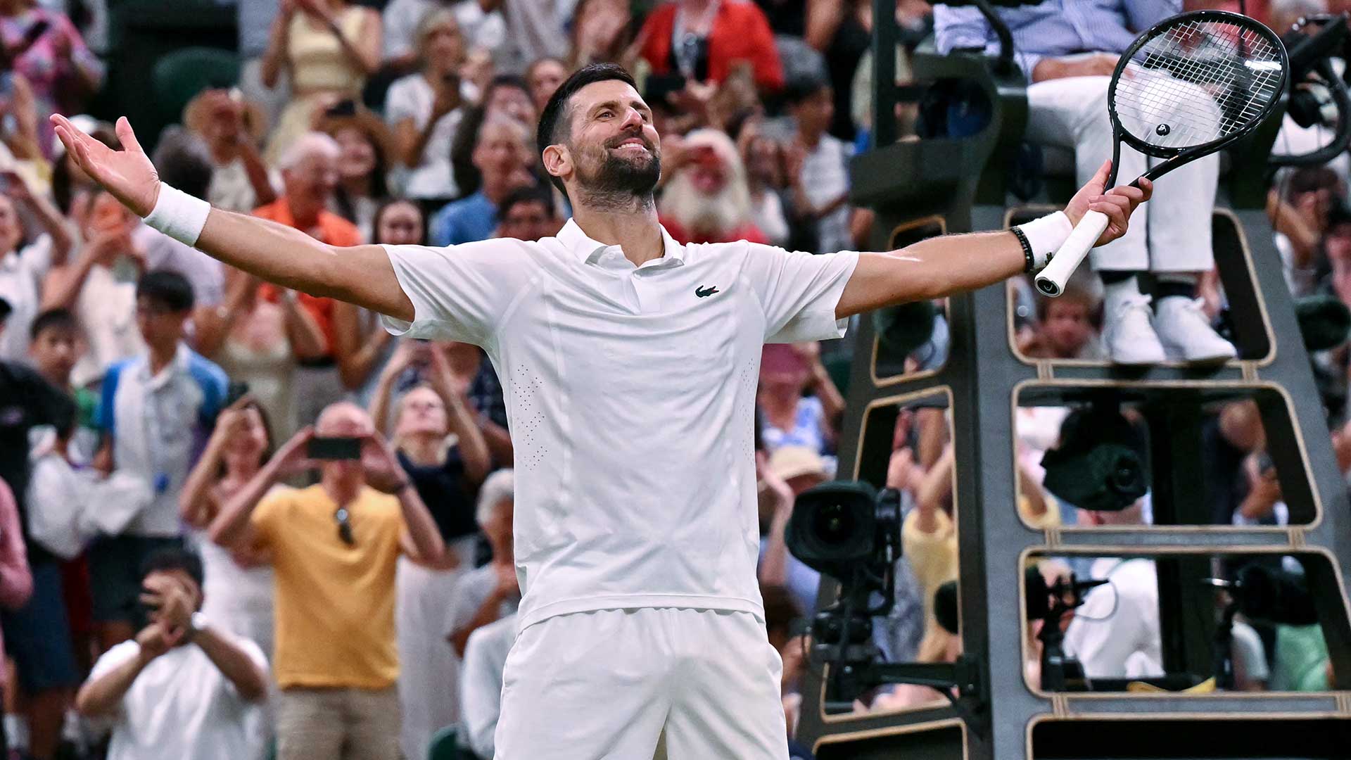 Novak Djokovic tras vencer este martes a Felix Auger-Aliassime en cuartos de Wimbledon 2026.